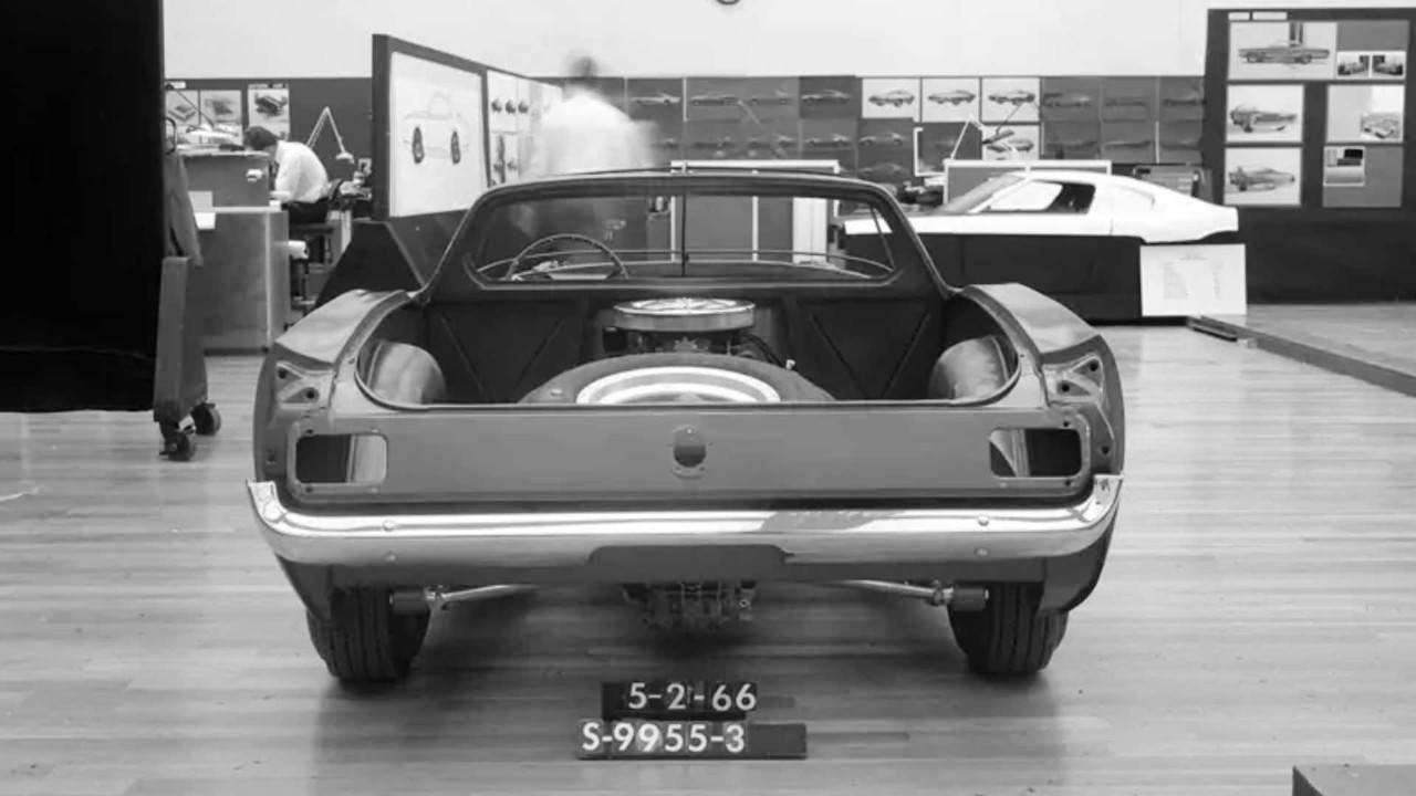 FORD REVELA UM ANTIGO PROJETO SECRETO DO MUSTANG COM MOTOR CENTRAL, foto 3