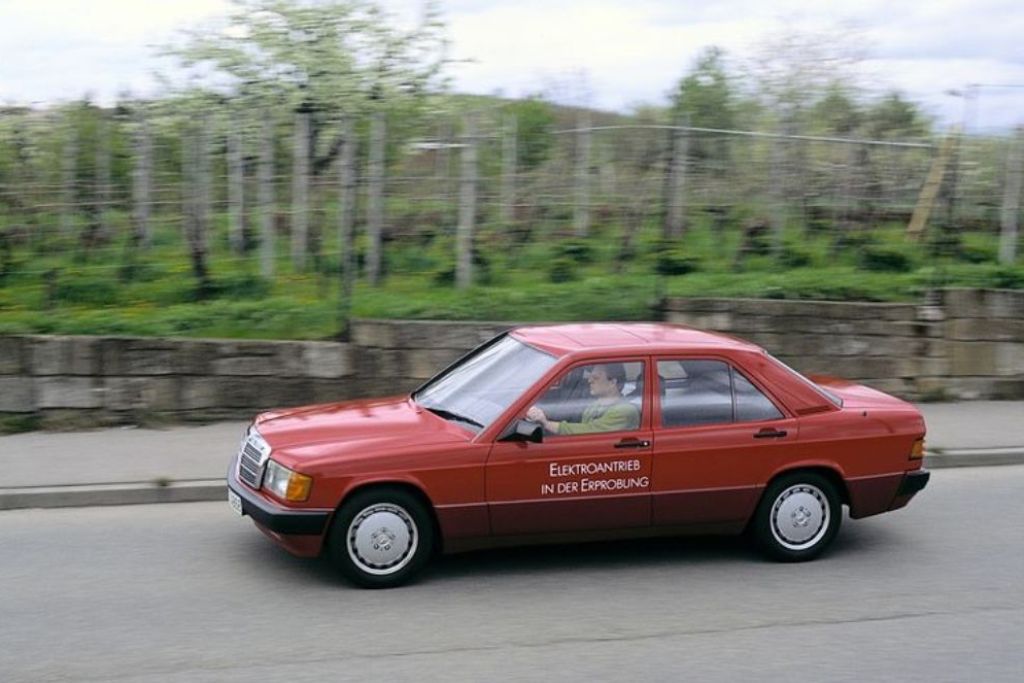 MERCEDES-BENZ 190 E ELEKTRO: O AVÔ DOS ATUAIS EQ, foto 3