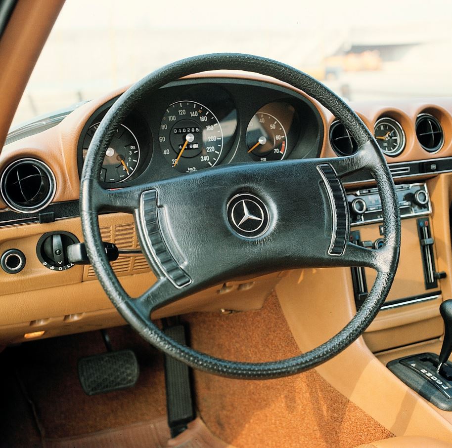 MERCEDES-BENZ CELEBRA 120 ANOS NO DESENVOLVIMENTO DE VOLANTES DE DIREÇÃO, foto 3