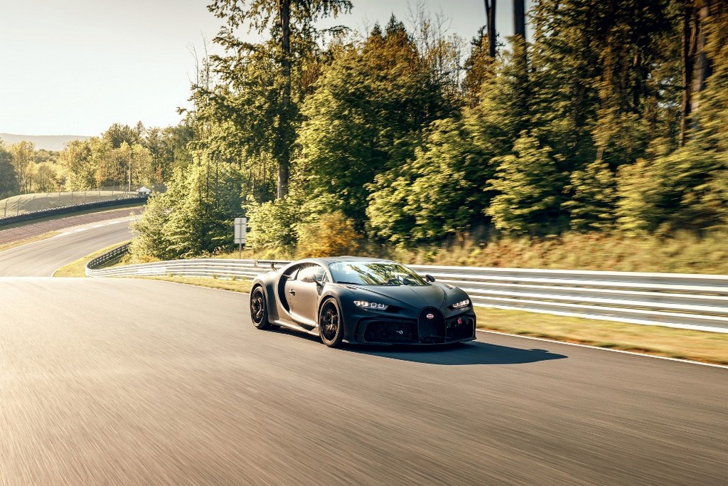 BUGATTI CHIRON PUR SPORT SE PREPARA NO CIRCUITO ALEMÃO DE BILSTER BERG, foto 4