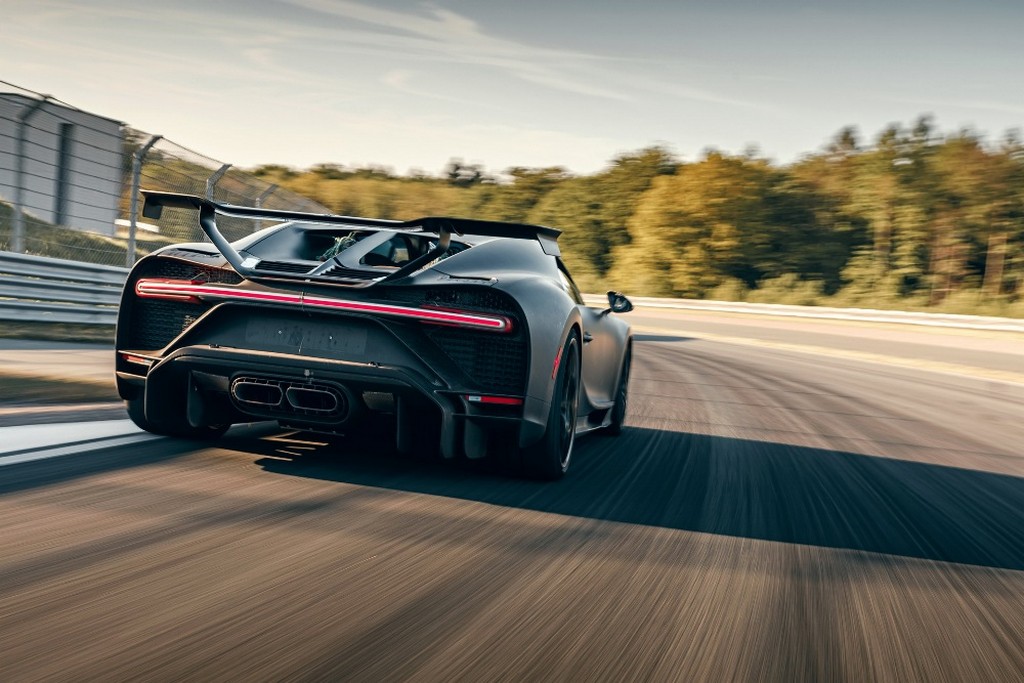 BUGATTI CHIRON PUR SPORT SE PREPARA NO CIRCUITO ALEMÃO DE BILSTER BERG, foto 6