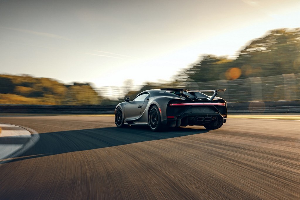 BUGATTI CHIRON PUR SPORT SE PREPARA NO CIRCUITO ALEMÃO DE BILSTER BERG, foto 7
