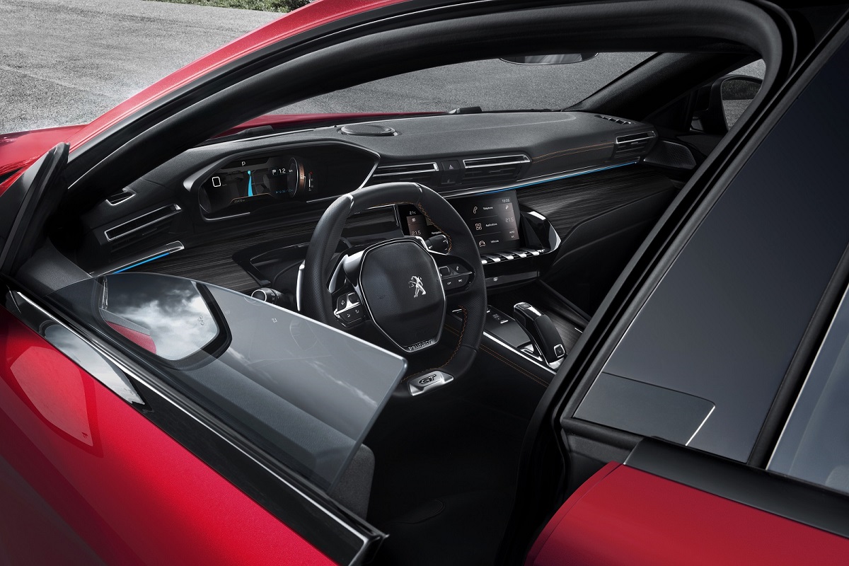 PEUGEOT i-COCKPIT: SEMPRE DESEJADO, JAMAIS COPIADO, foto 1