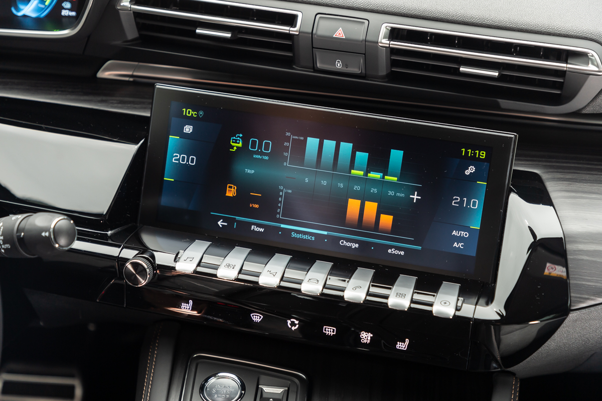 PEUGEOT i-COCKPIT: SEMPRE DESEJADO, JAMAIS COPIADO, foto 2
