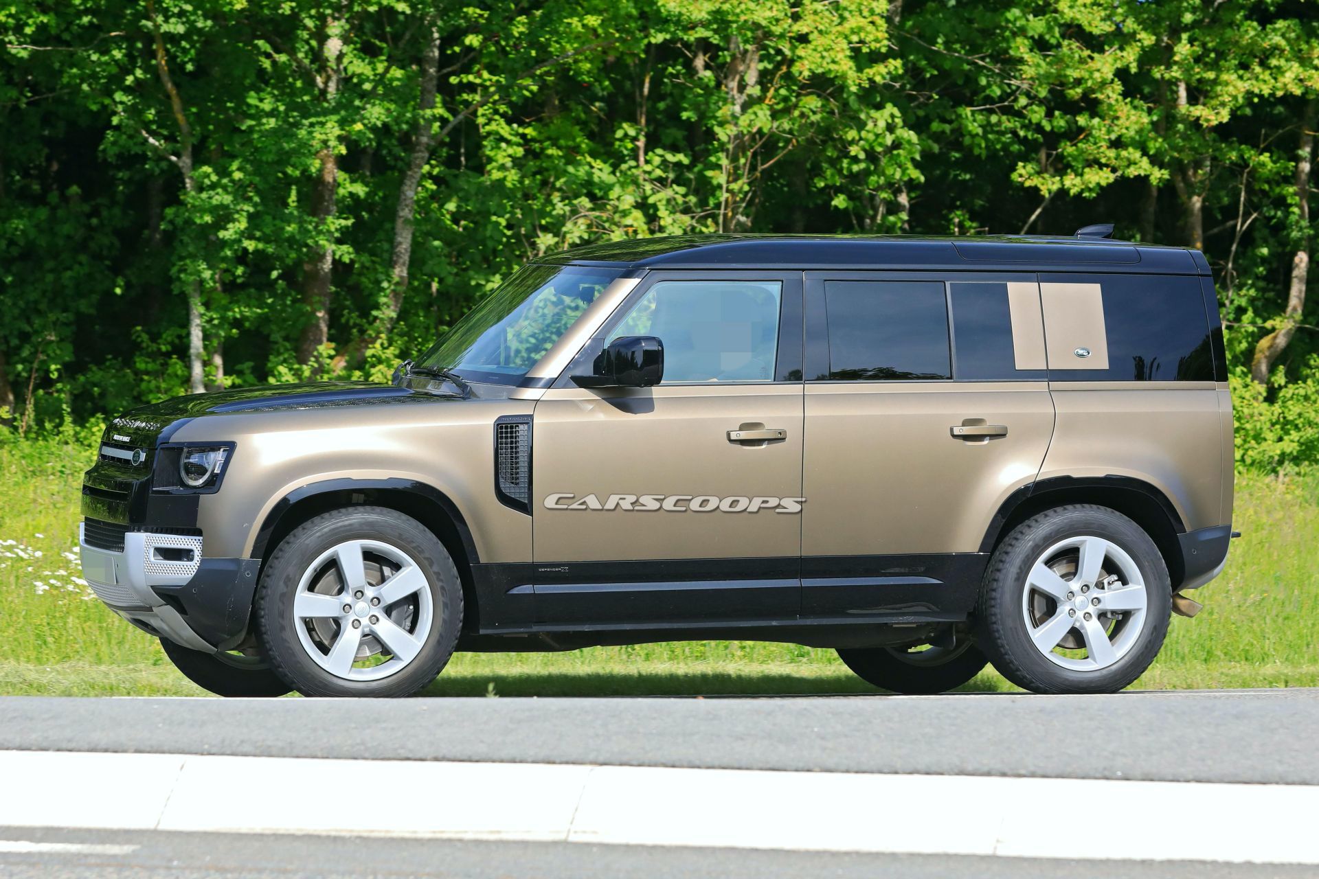 LAND ROVER DEFENDER V8 2021: EXTRA DE POTÊNCIA PARA BRIGAR COM O MERCEDES-AMG G 63, foto 5
