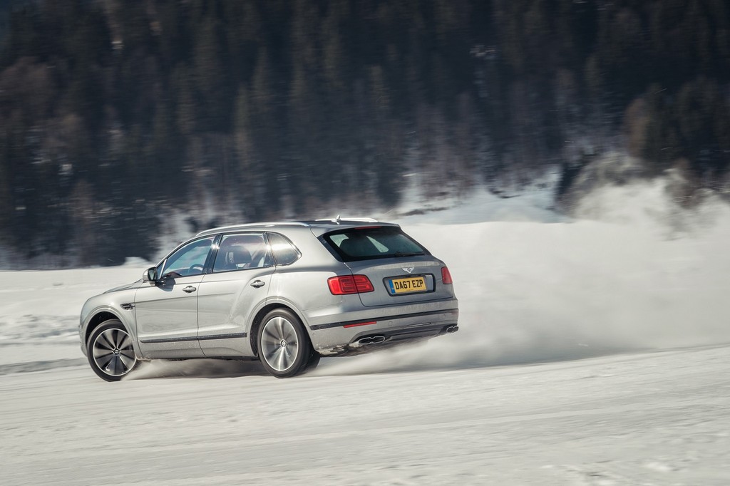 FABRICADO O BENTLEY BENTAYGA NÚMERO 20.000: OS SUV SÃO UM SUCESSO TAMBÉM NO SEGMENTO DE LUXO, foto 3