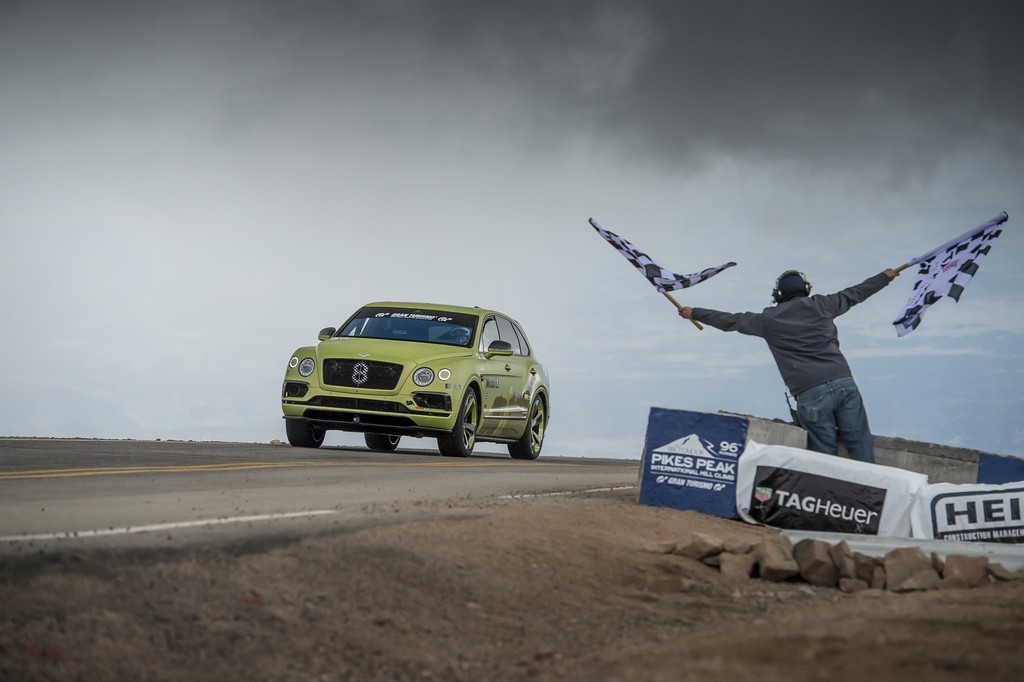 FABRICADO O BENTLEY BENTAYGA NÚMERO 20.000: OS SUV SÃO UM SUCESSO TAMBÉM NO SEGMENTO DE LUXO, foto 7