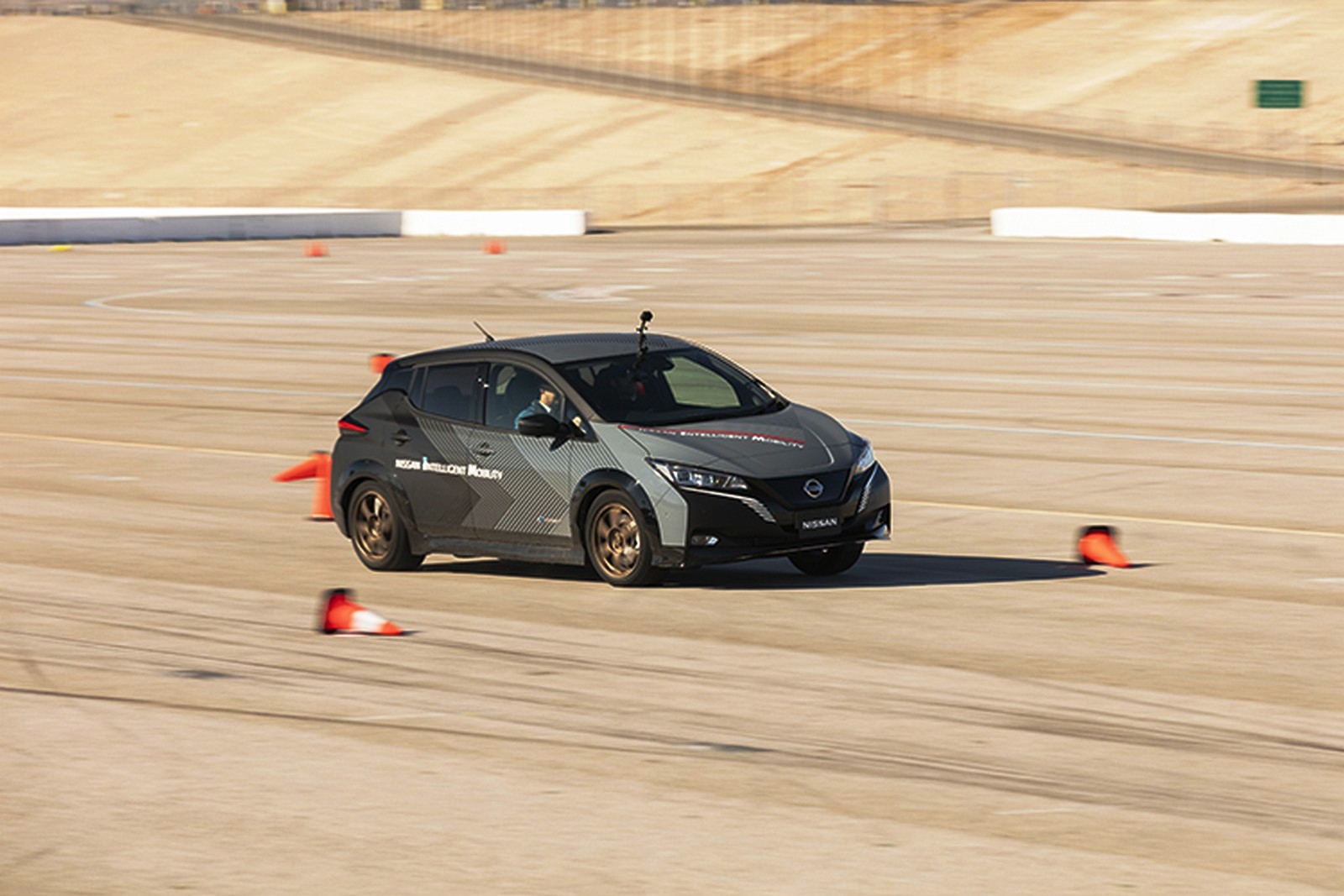 NISSAN e-4ORCE OFERECE TODOS OS NÍVEIS DE CONTROLE E CONFORTO AO MOTORISTA, foto 2