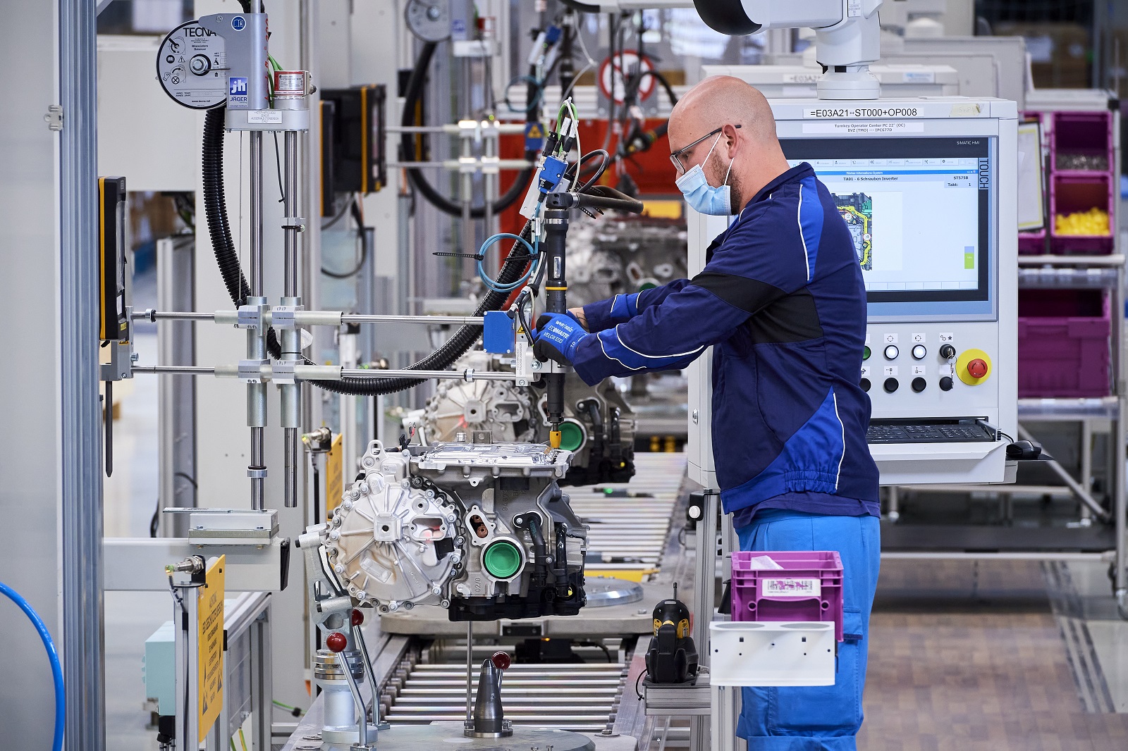 BMW GROUP APRIMORA A MOBILIDADE ELÉTRICA E INAUGURA CENTRO DE COMPETÊNCIA PARA INTENSIFICAR A RODUÇÃO DE eDRIVES NA ALEMANHA, foto 1