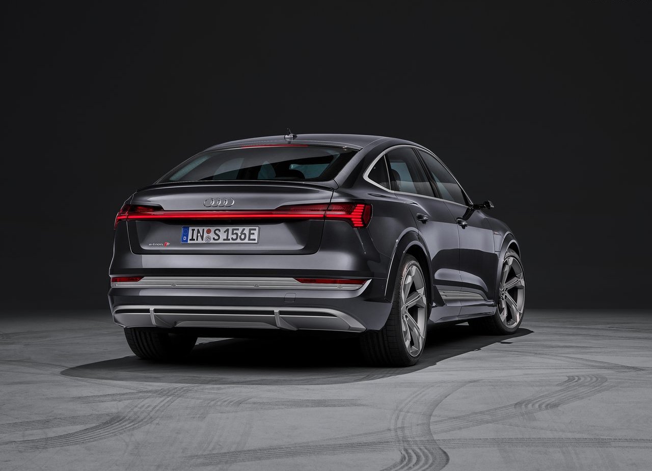 AUDI E-TRON S E AUDI E-TRON S SPORTBACK: AGREGANDO MAIS PIMENTA E AGRESSIVIDADE, foto 4