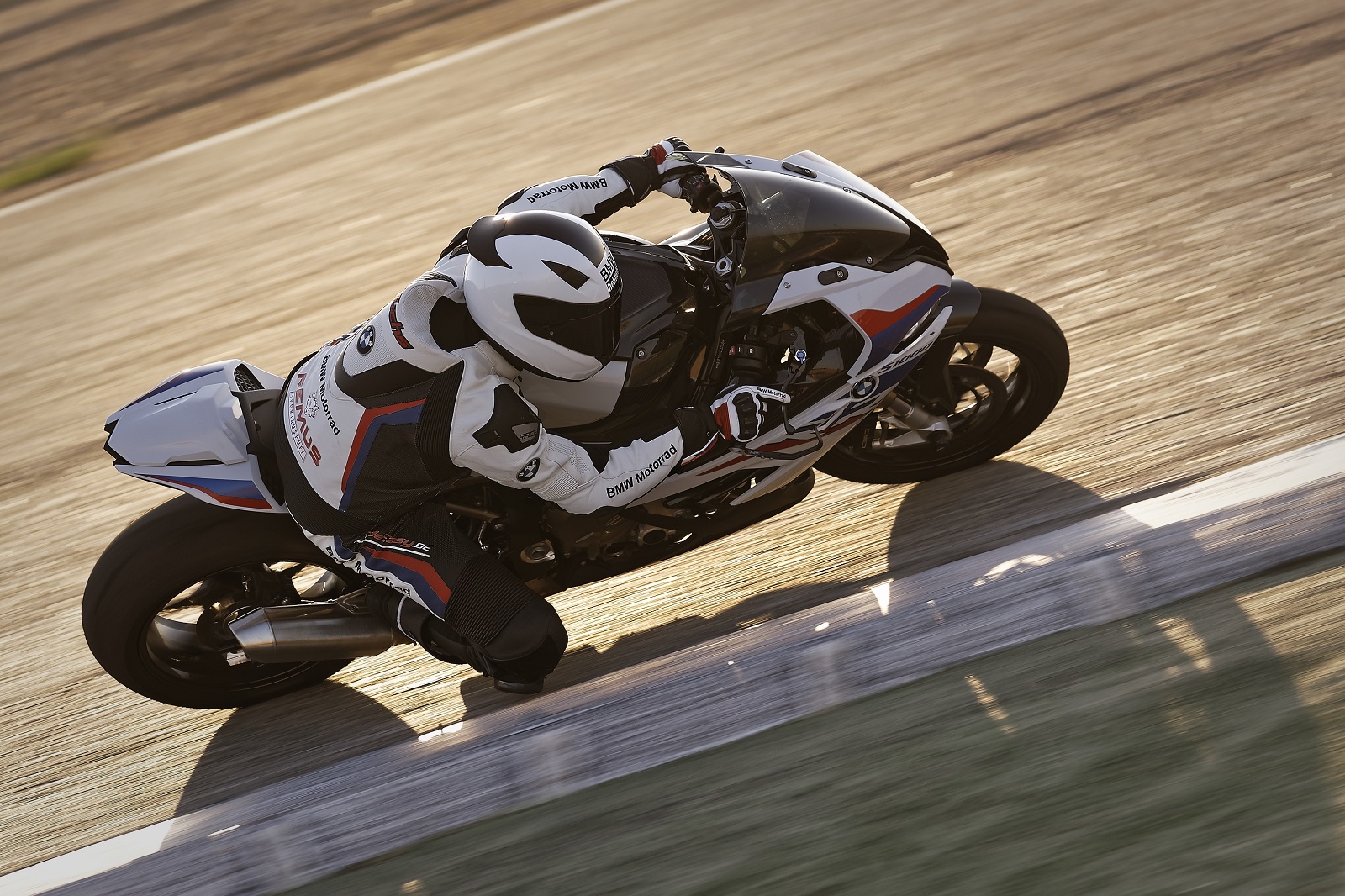 BMW MOTORRAD CONFIRMA NOVA VERSÃO DA S 1000 RR AINDA NO TERCEIRO TRIMESTRE, foto 1