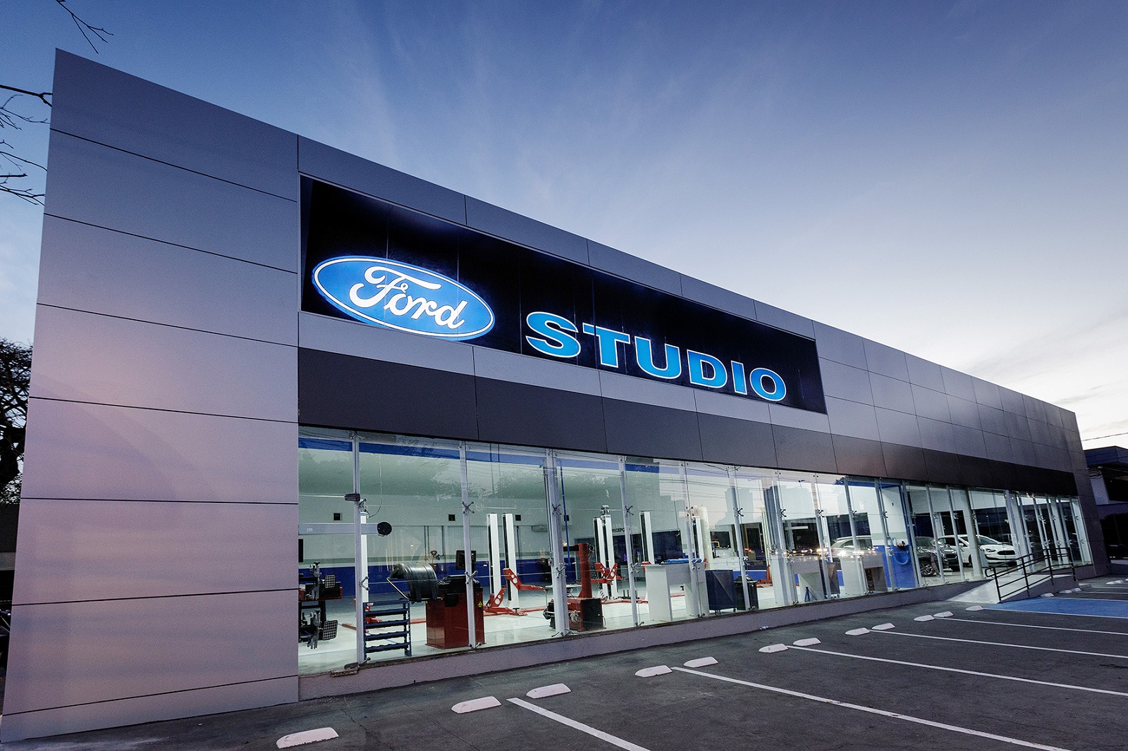 FORD INAUGURA A CONCESSIONÁRIA STUDIO EM SÃO PAULO, foto 4