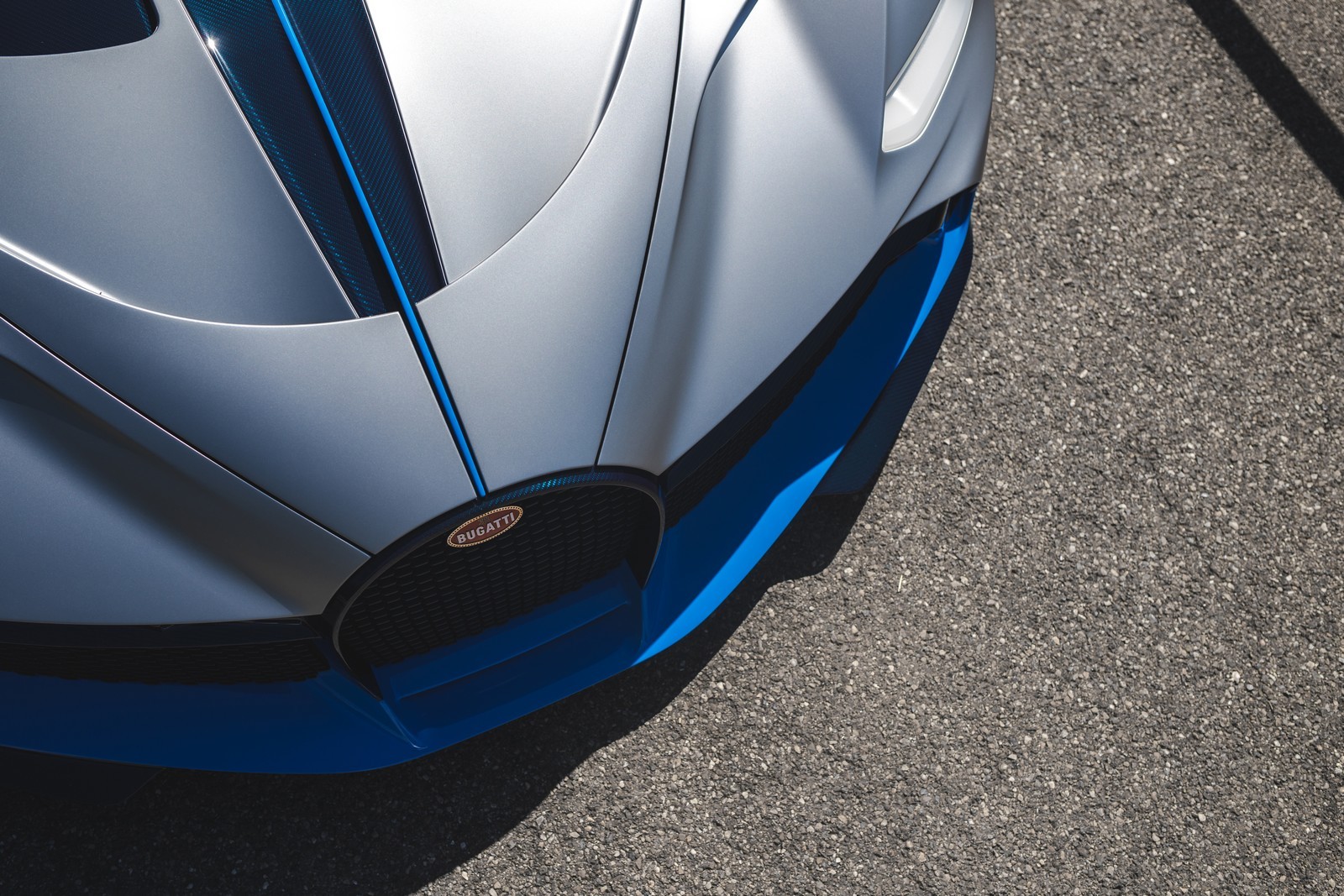 OS PRIMEIROS BUGATTI DIVO SÃO ENTREGUES A SEUS FELIZES E MILIONÁRIOS PROPRIETÁRIOS, foto 11