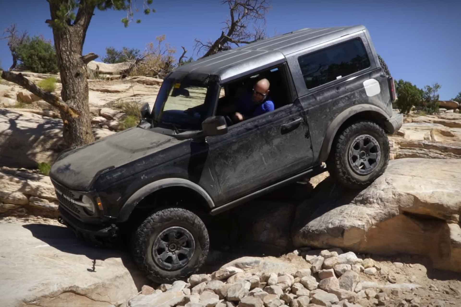 FORD BRONCO MOSTRA SUA CAPACIDADE EM DOIS VÍDEOS, foto 1