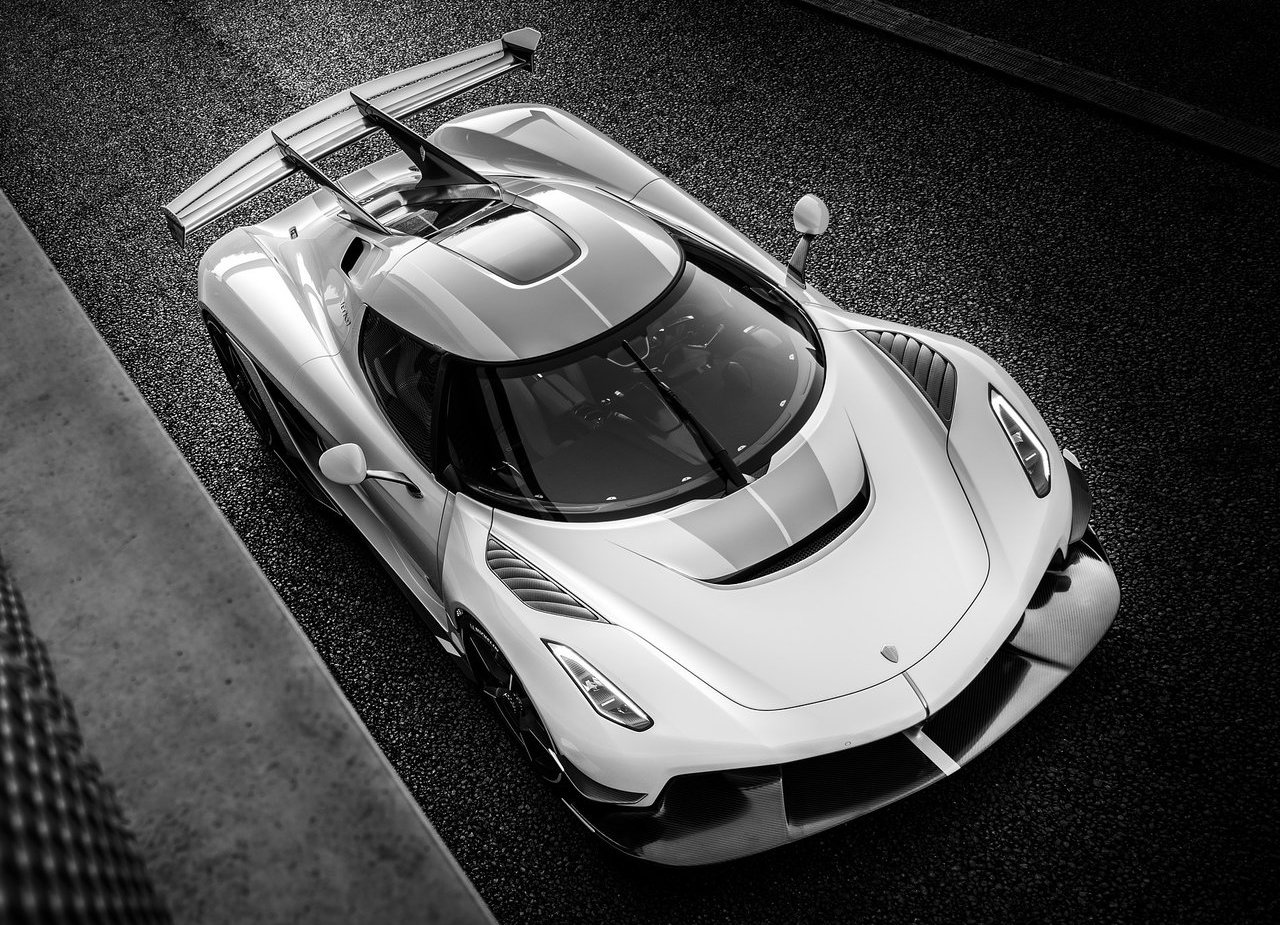 KOENIGSEGG JESKO: EXTRAS CUSTAM MAIS QUE UM FERRARI F812 SUPERFAST, foto 1