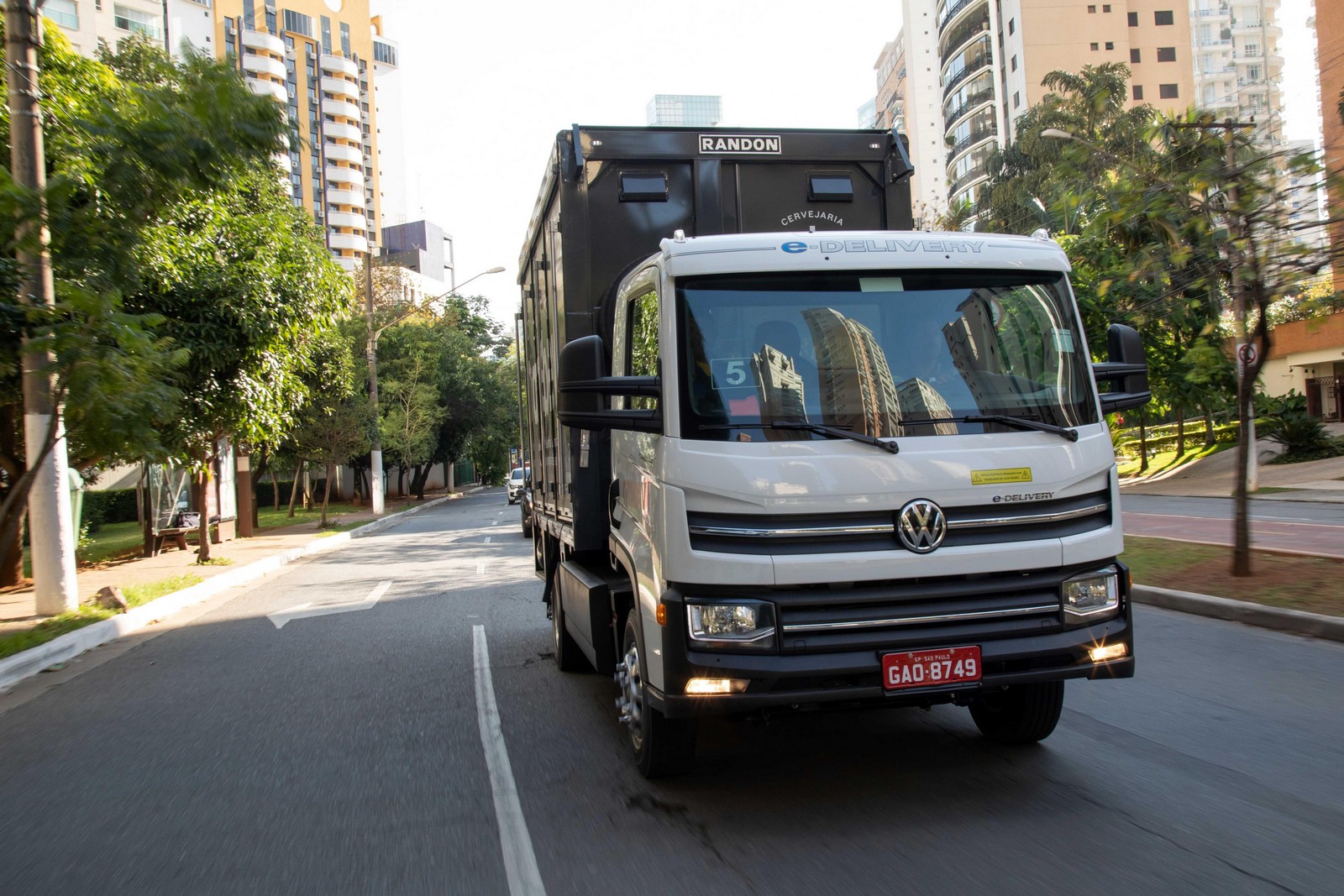 CAMINHÃO ELÉTRICO VW E-DELIVERY SUPERA 30 MIL QUILÔMETROS EM TESTES EM PARCERIA COM A AMBEV, foto 2