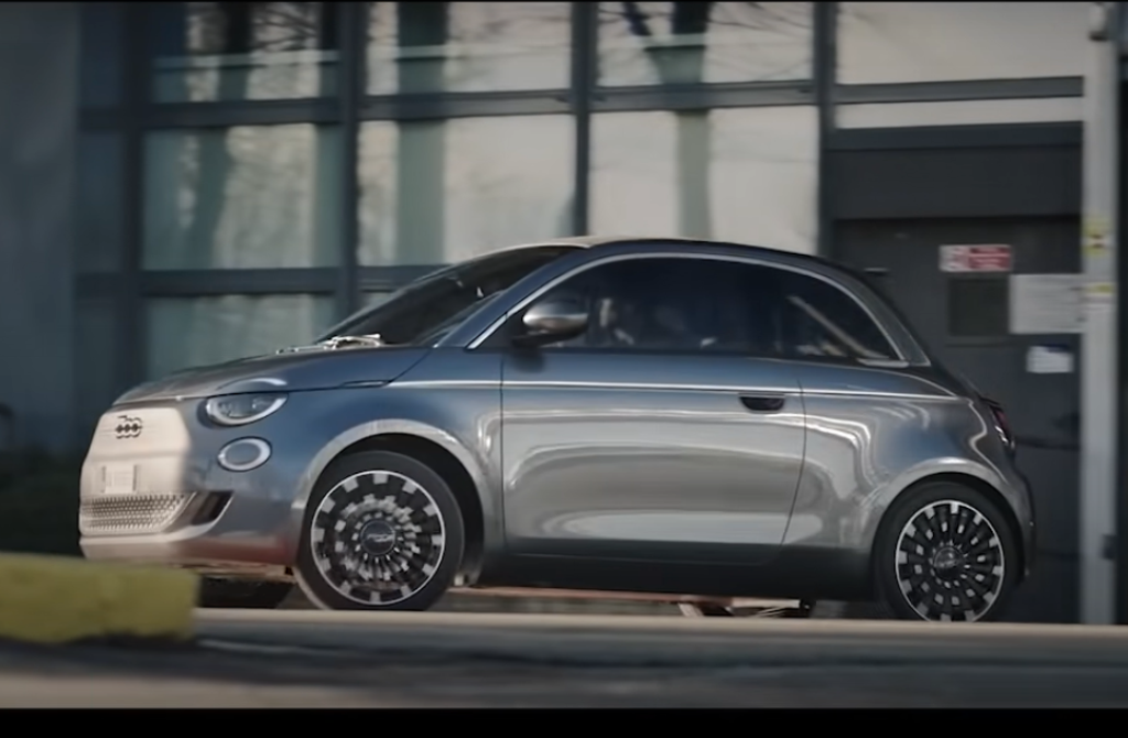 FIAT INICIA VENDAS DO NOVO 500 ELÉTRICO NA ITÁLIA, foto 1