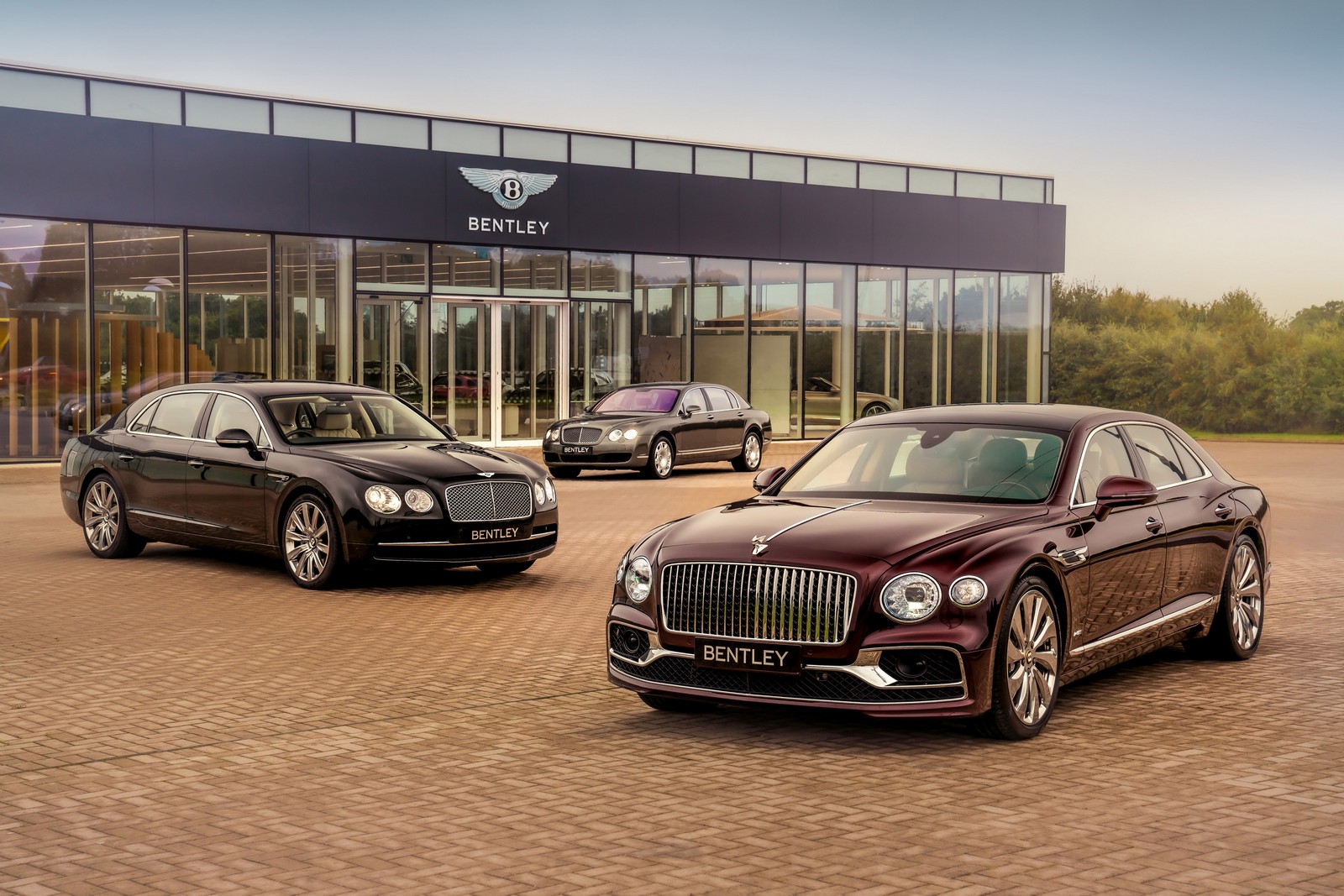 O LUXUOSO BENTLEY FLYING SPUR BATE UM NOVO RECORDE DE PRODUÇÃO EM 15 ANOS, foto 2