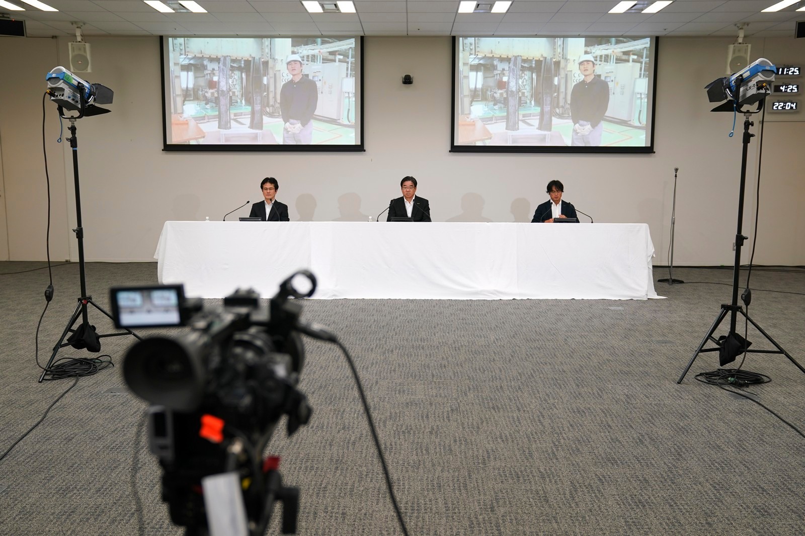 NISSAN REALIZA IMPORTANTE AVANÇO NA PRODUÇÃO DE PEÇAS DE FIBRA DE CARBONO, foto 21