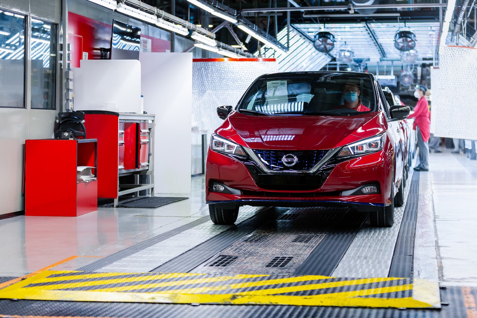 NISSAN CELEBRA MARCA DE 500 MIL UNIDADES PRODUZIDAS DO 100% ELÉTRICO LEAF, foto 3