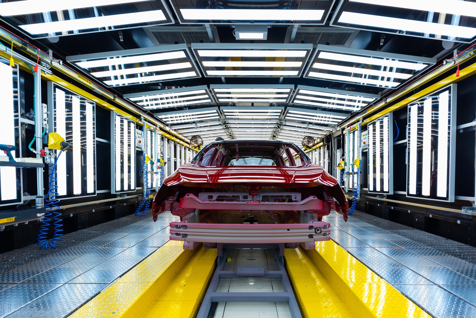 NISSAN CELEBRA MARCA DE 500 MIL UNIDADES PRODUZIDAS DO 100% ELÉTRICO LEAF, foto 4