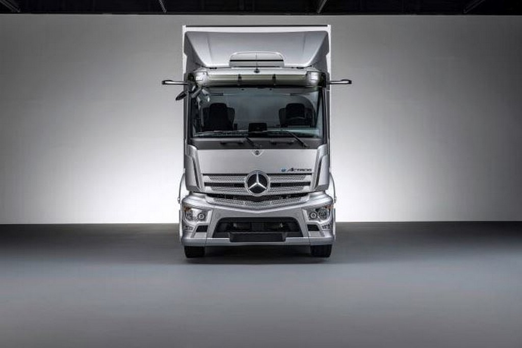 DAIMLER TRUCKS FAZ ESTREIA MUNDIAL DO CAMINHÃO-CONCEITO MOVIDO A CÉLULAS DE COMBUSTÍVEL, foto 6