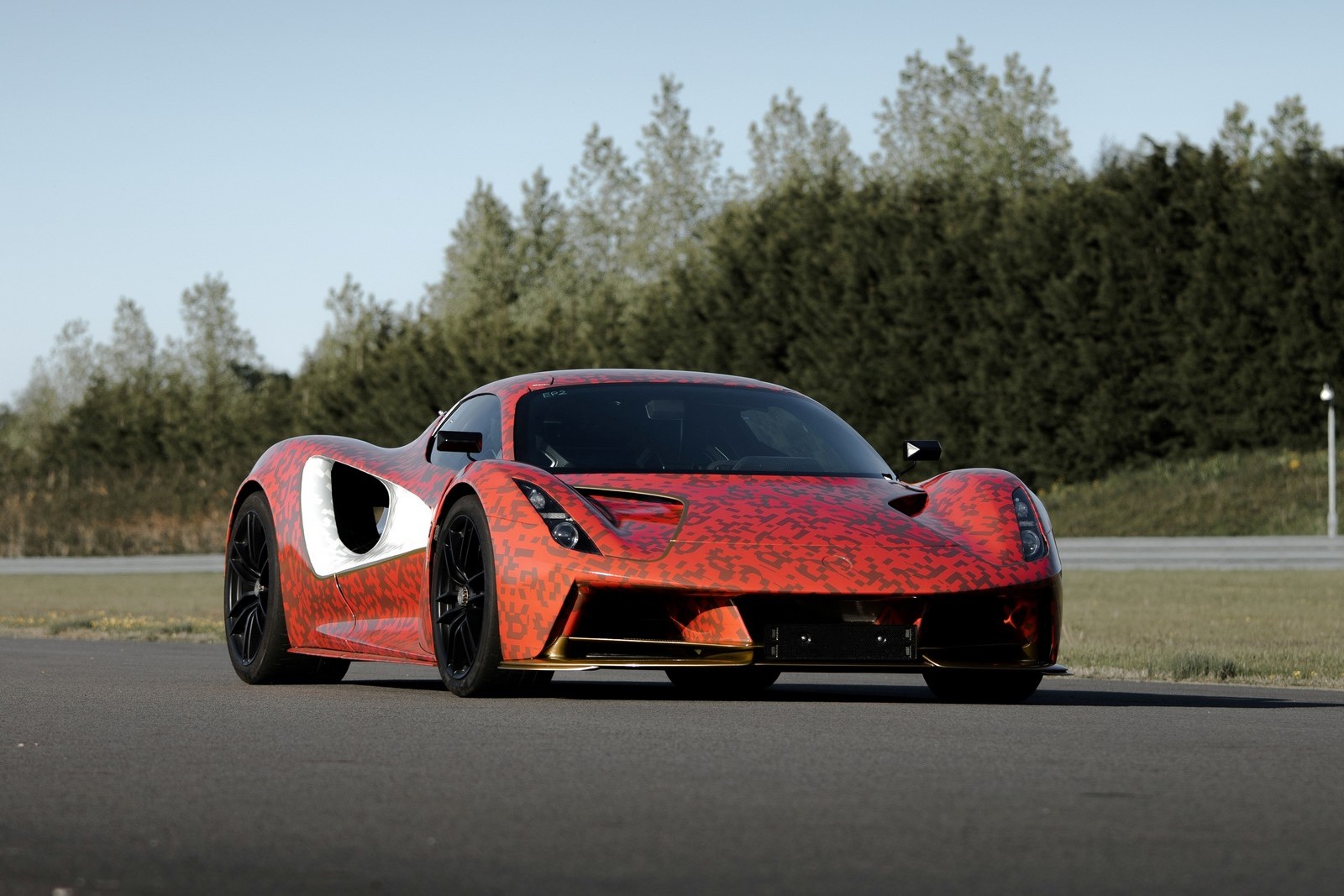 LOTUS EVIJA: O HYPERCAR ELÉTRICO SE SOLTA NA PISTA, foto 2