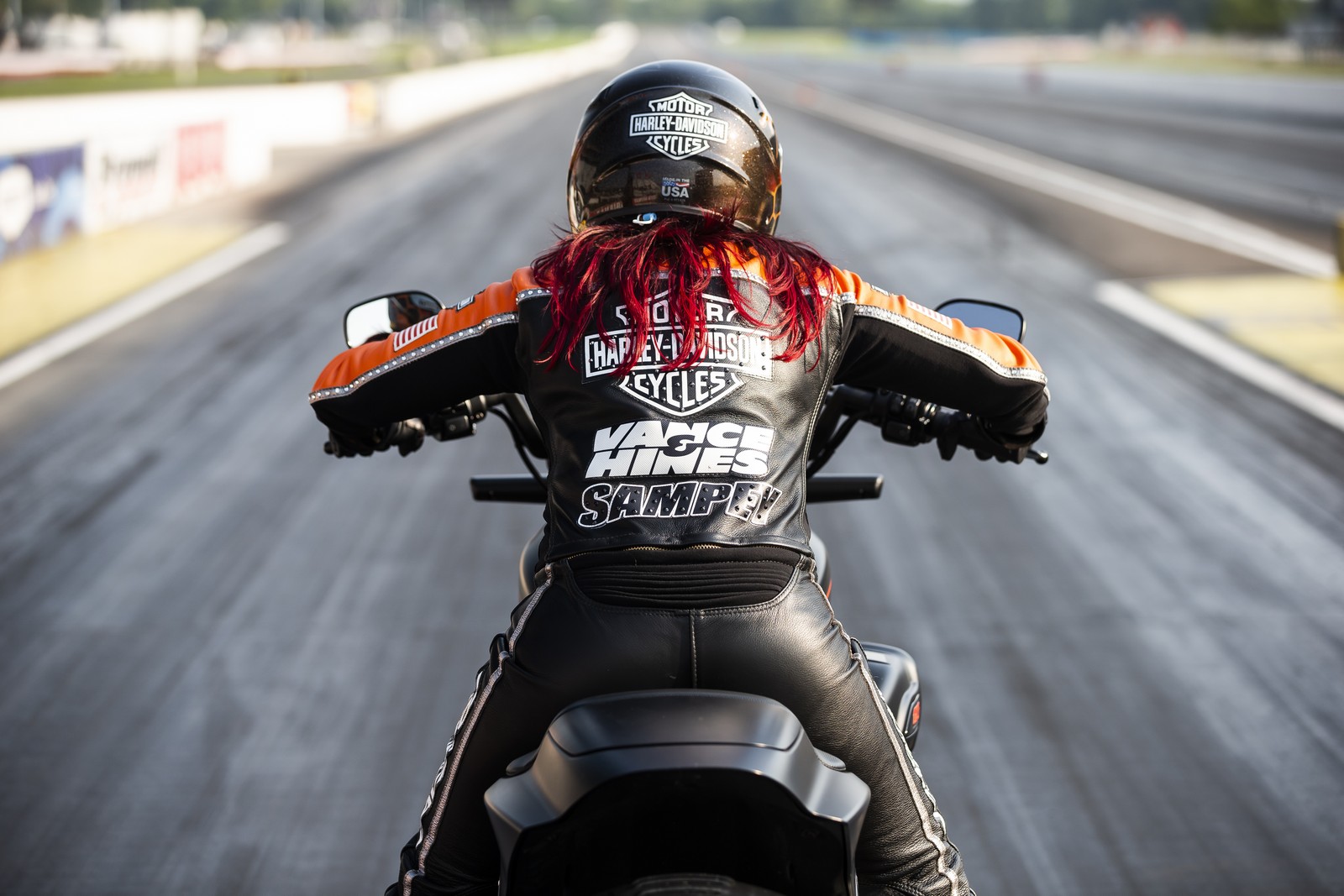 HARLEY-DAVIDSON LIVEWIRE ESTABELECE NOVO RECORDE MUNDIAL DE VELOCIDADE EM COMPETIÇÃO DE CORRIDA, foto 2