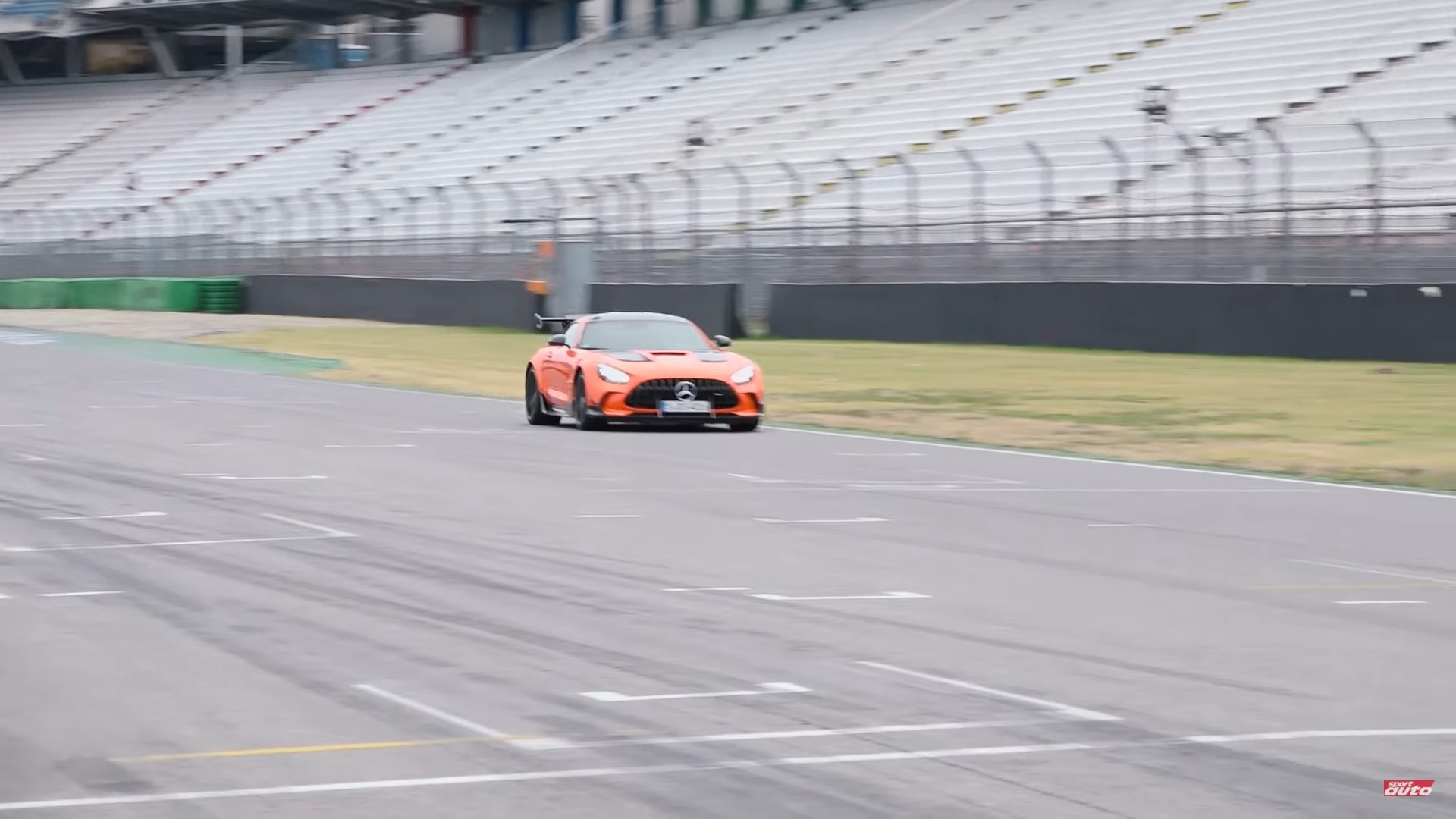 MERCEDES-AMG GT BLACK SERIES MOSTRA O SEU POTENCIAL EM HOCKENHEIM, foto 3