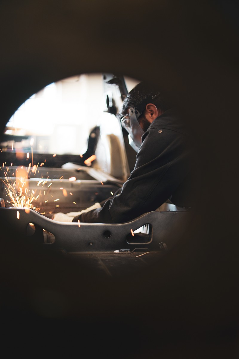 SOCHAUX, FRANÇA: OFICINAS DO PEUGEOT ADVENTURE MUSEUM COMEÇAM A RESTAURAR VEÍCULOS ICÔNICOS DA MARCA. 205 GTI É O ESTREANTE, foto 29
