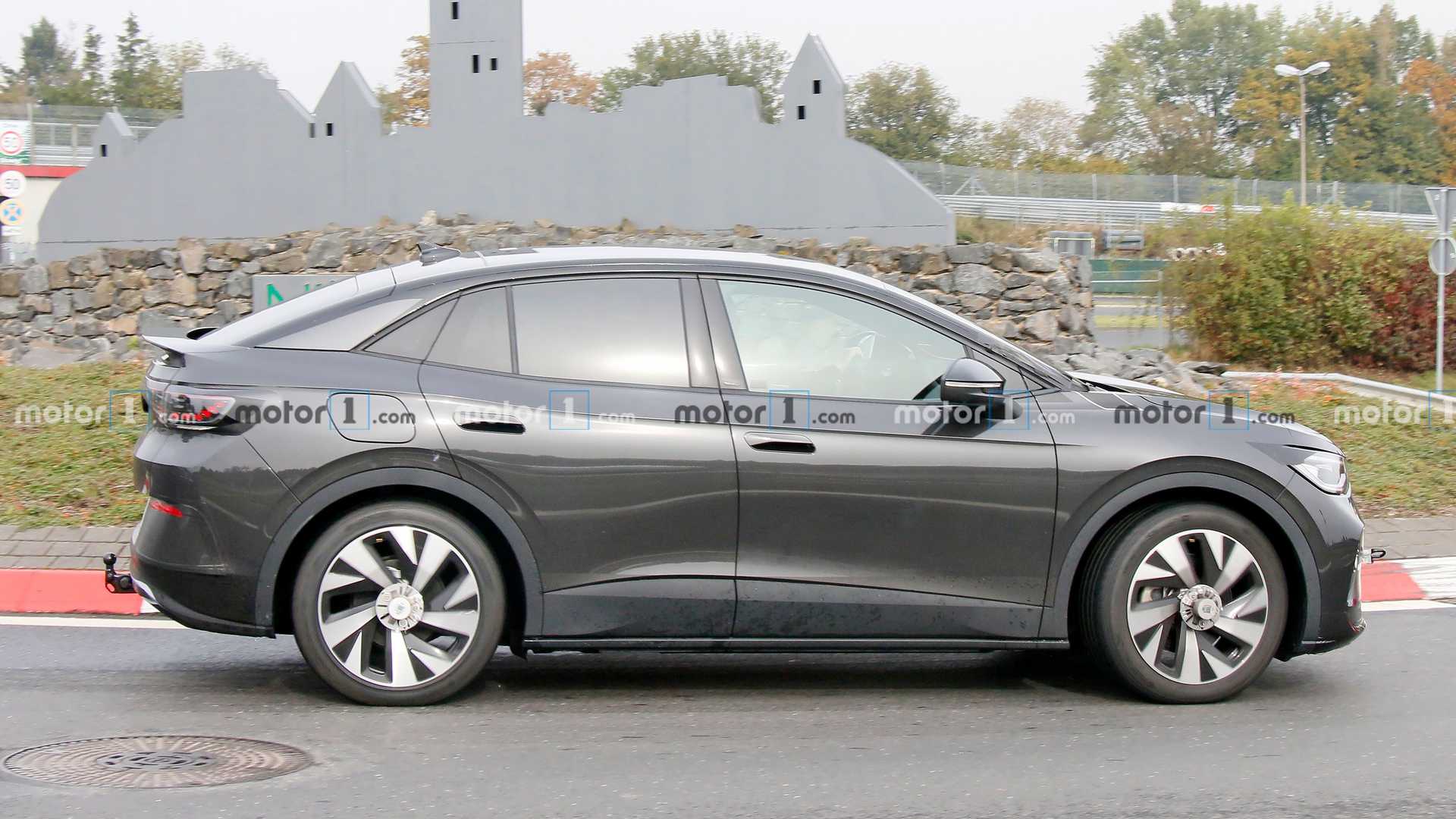VOLKSWAGEN ID.5: O IRMÃO COUPE DO ID.4 JÁ ESTÁ RODANDO EM NÜRBURGRING, foto 16