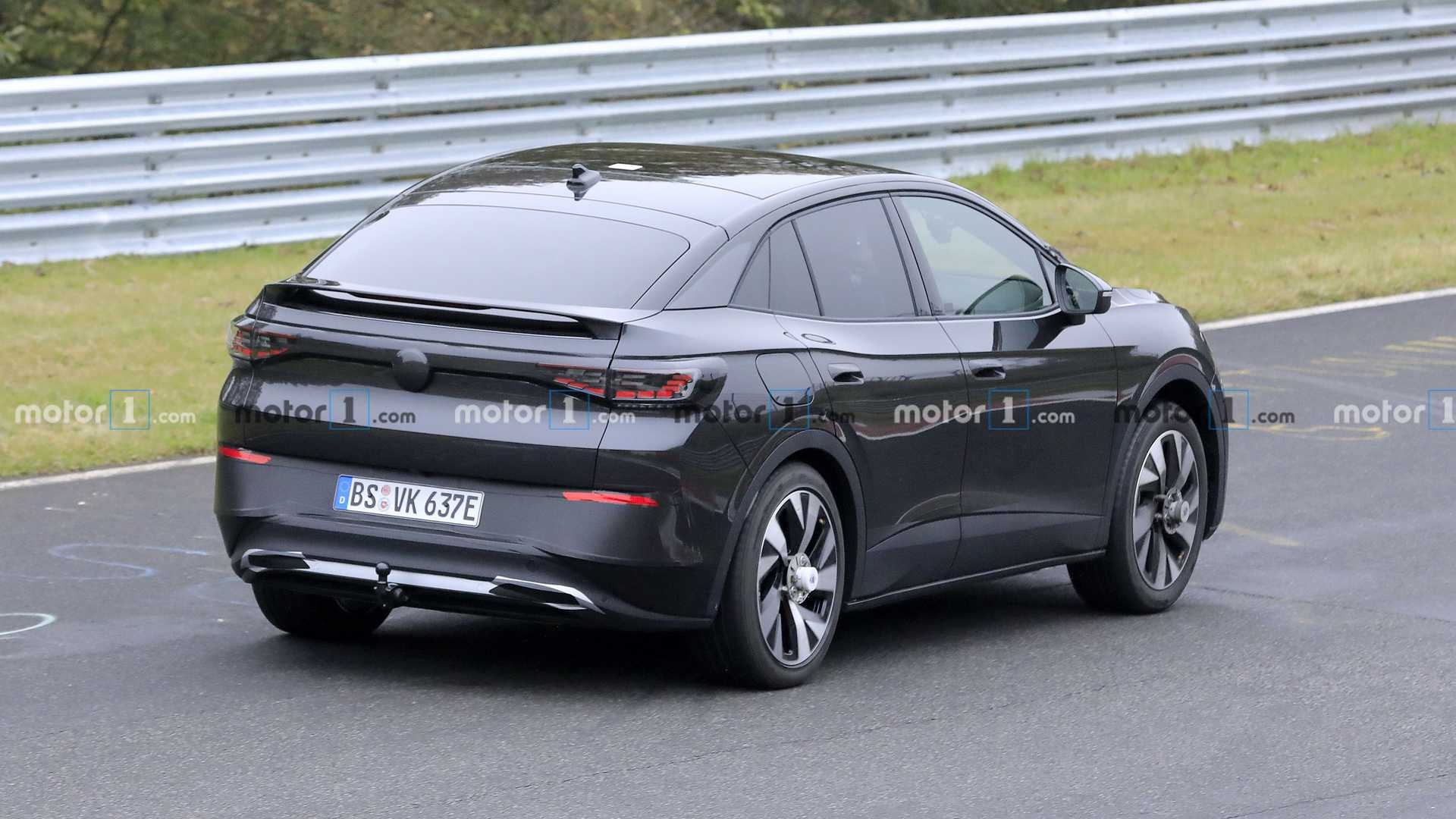 VOLKSWAGEN ID.5: O IRMÃO COUPE DO ID.4 JÁ ESTÁ RODANDO EM NÜRBURGRING, foto 26
