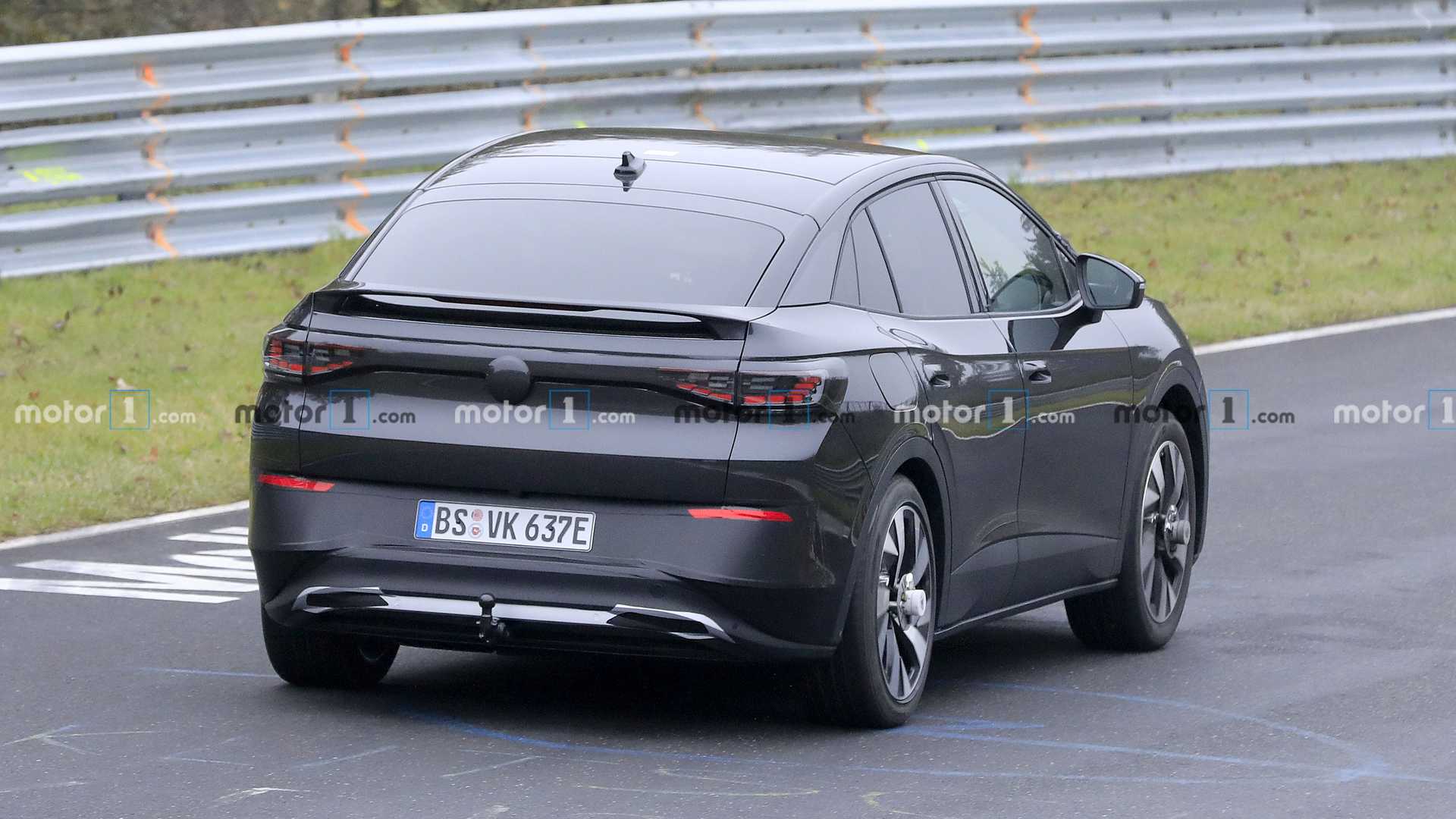 VOLKSWAGEN ID.5: O IRMÃO COUPE DO ID.4 JÁ ESTÁ RODANDO EM NÜRBURGRING, foto 27