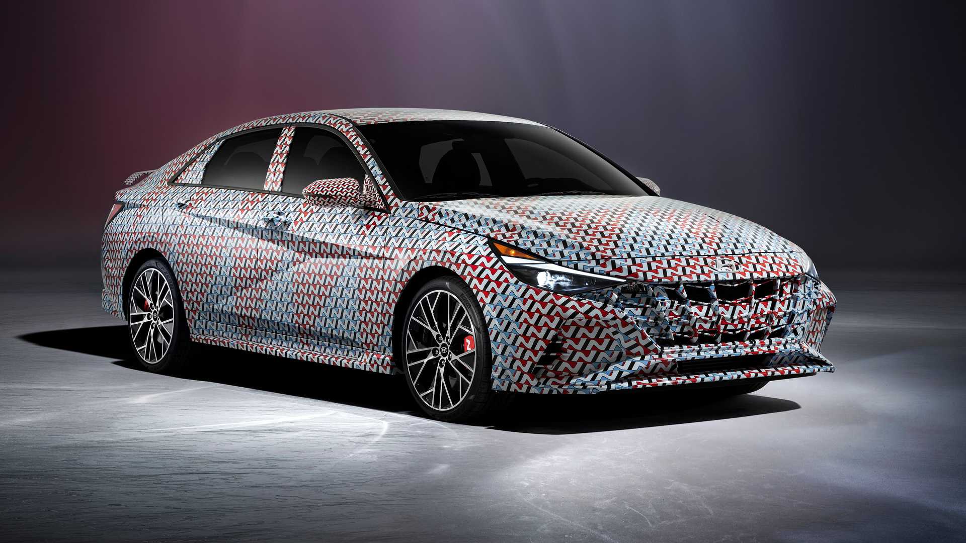 HYUNDAI ELANTRA N: SURGEM AS PRIMEIRAS IMAGENS OFICIAIS, foto 1