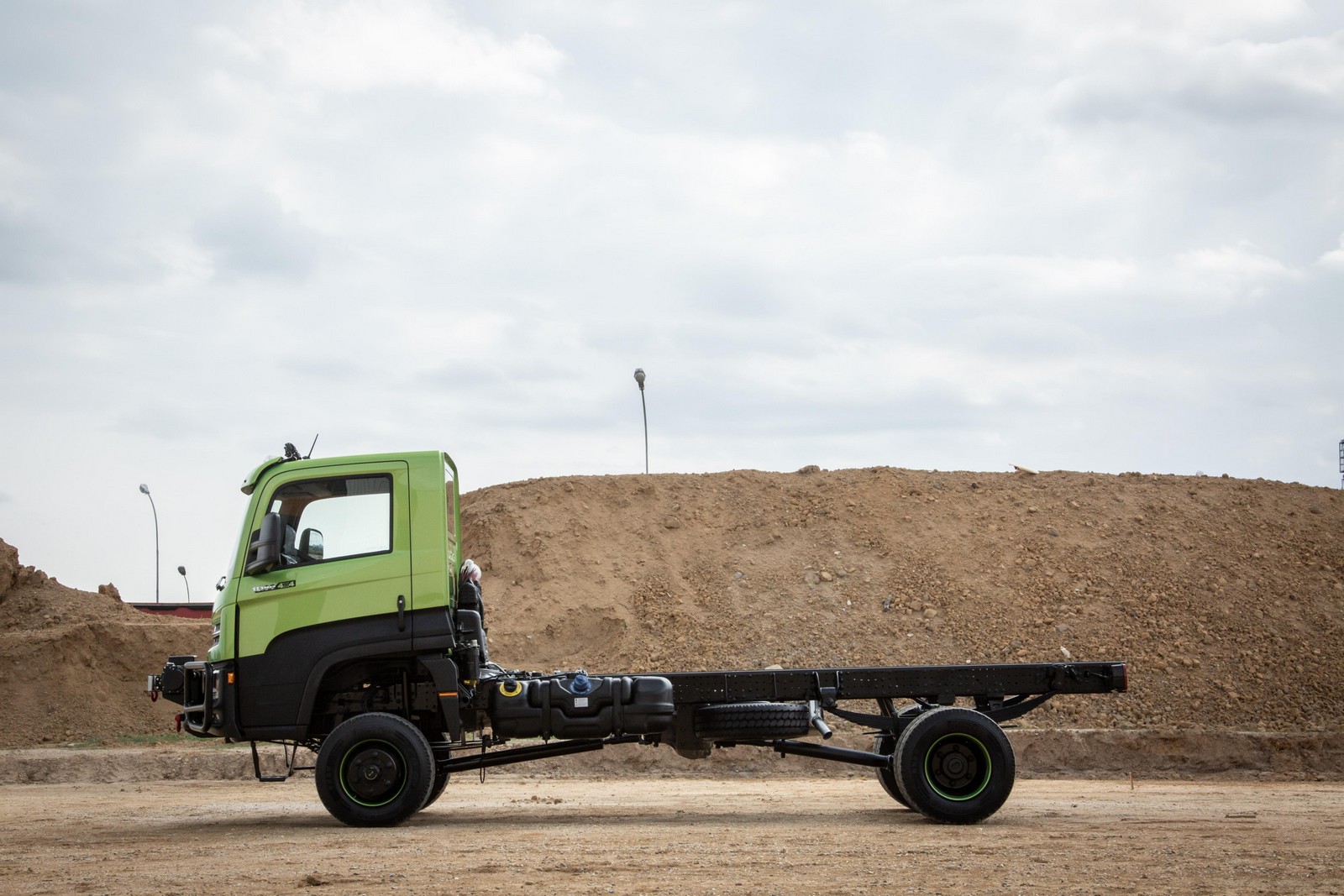 ÚNICO CAMINHÃO LEVE COM TRAÇÃO INTEGRAL DO PAÍS, VOLKSWAGEN DELIVERY 11.180 4X4 CHEGA AO MERCADO, foto 5