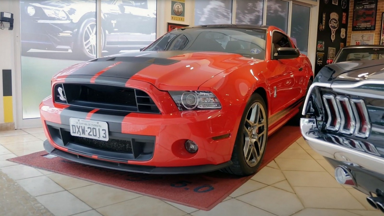 EMPRESÁRIO MONTA COLEÇÃO E GARAGEM TEMÁTICA DEDICADA AO MUSTANG, foto 3