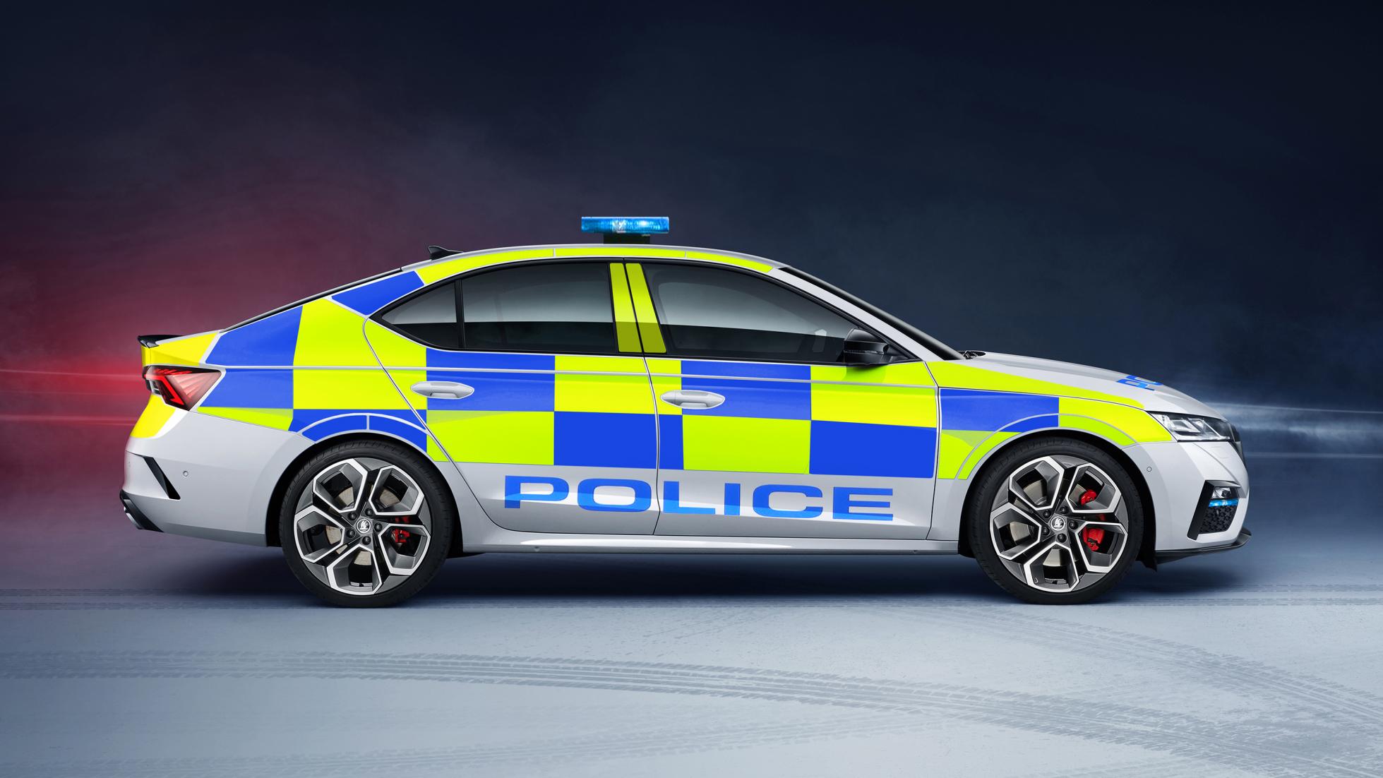 NOVO SKODA OCTAVIA RS JÁ ESTÁ DISPONÍVEL DE FÁBRICA COMO CARRO DE POLÍCIA, foto 1