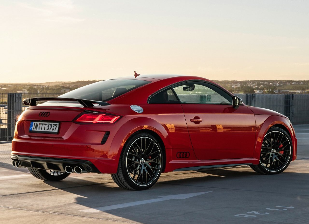 AUDI TTS COMPETITION PLUS: MAIS POTENTE E CHAMATIVO, foto 4