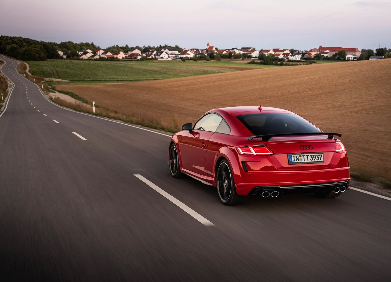 AUDI TTS COMPETITION PLUS: MAIS POTENTE E CHAMATIVO, foto 6