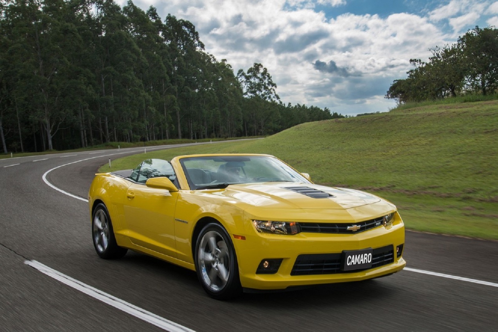 CHEVROLET CAMARO COMPLETA 10 ANOS NO PAÍS COMO O SUPERESPORTIVO DE MAIOR SUCESSO, foto 2