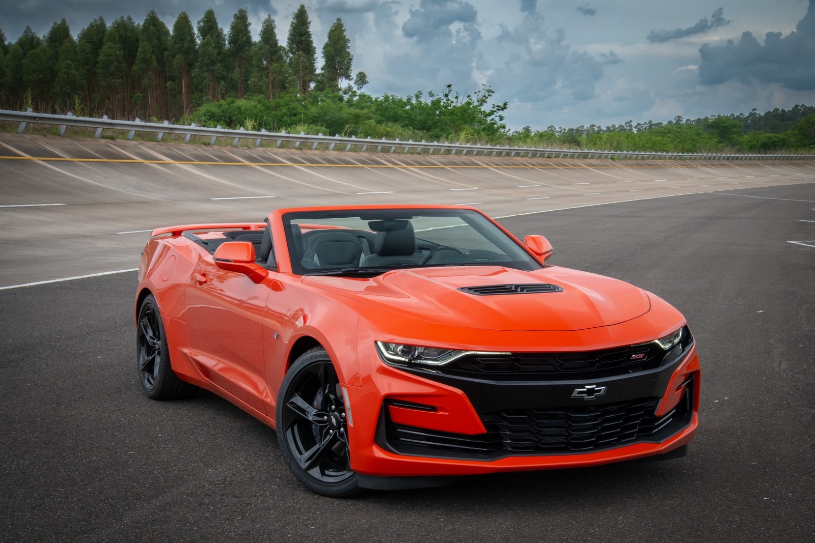 CHEVROLET CAMARO COMPLETA 10 ANOS NO PAÍS COMO O SUPERESPORTIVO DE MAIOR SUCESSO, foto 4