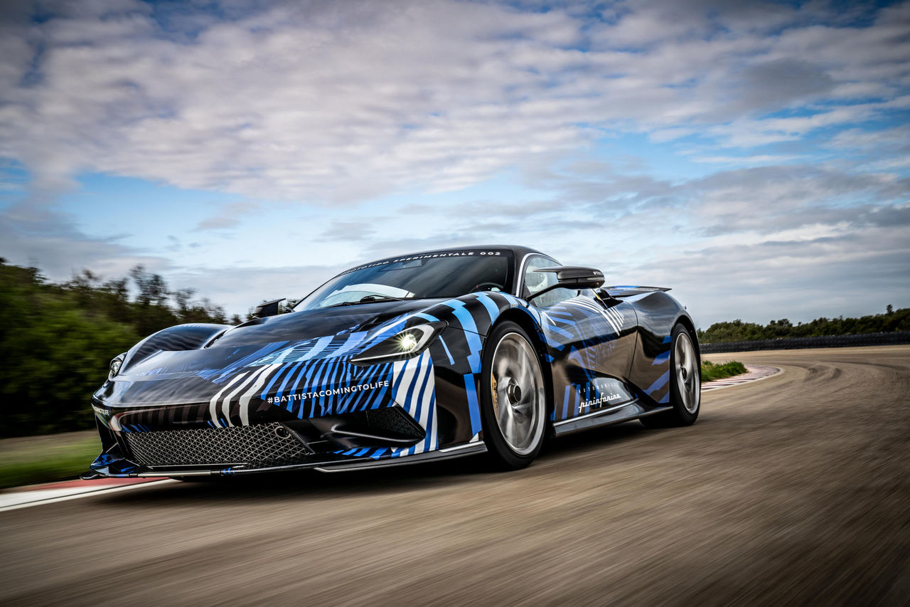 PININFARINA BATTISTA DESCARREGA SEUS MAIS DE 1.900 CV NO ASFALTO DO CIRCUITO DE NARDÒ, foto 1