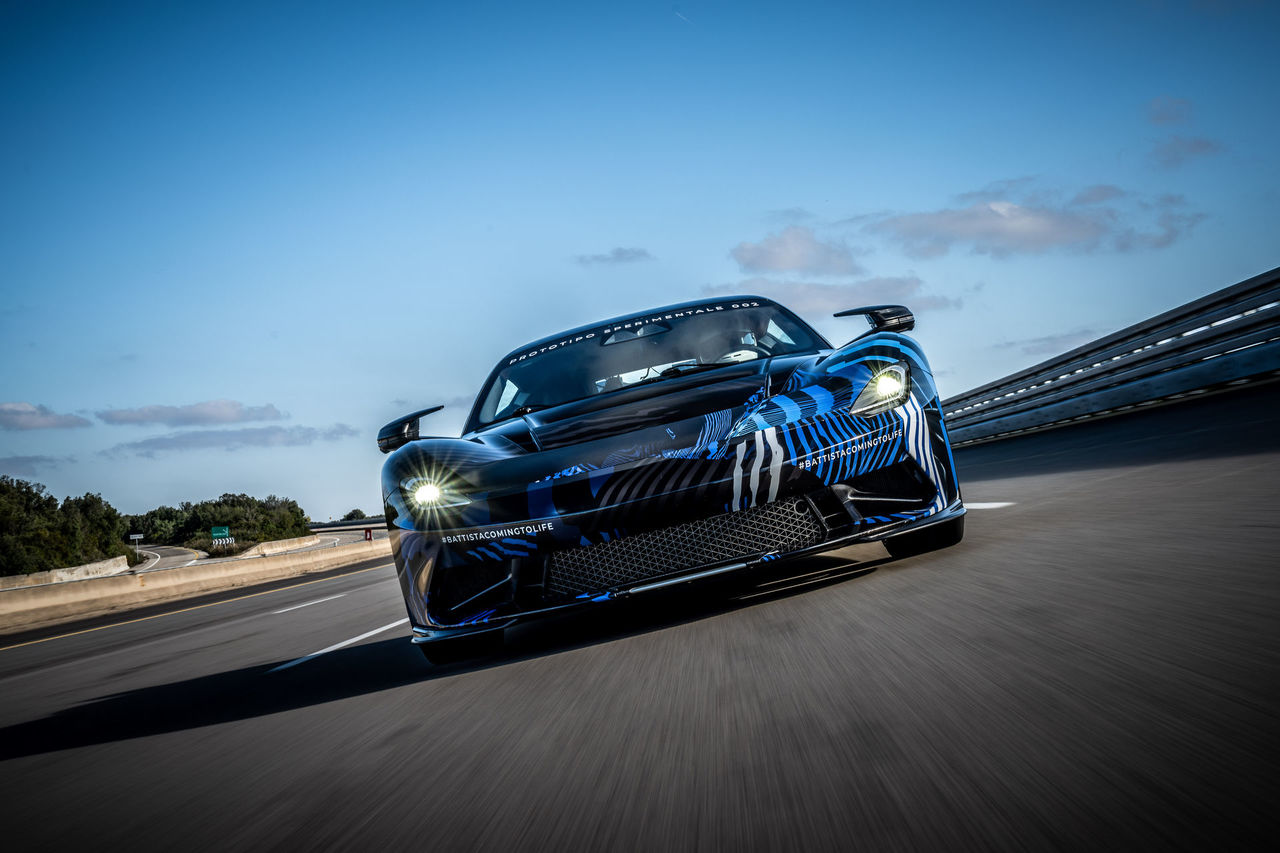 PININFARINA BATTISTA DESCARREGA SEUS MAIS DE 1.900 CV NO ASFALTO DO CIRCUITO DE NARDÒ, foto 7