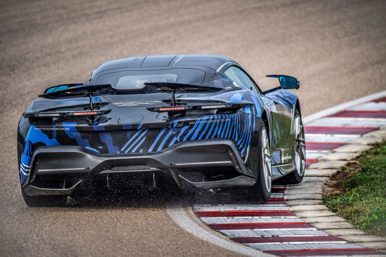 PININFARINA BATTISTA DESCARREGA SEUS MAIS DE 1.900 CV NO ASFALTO DO CIRCUITO DE NARDÒ, foto 9