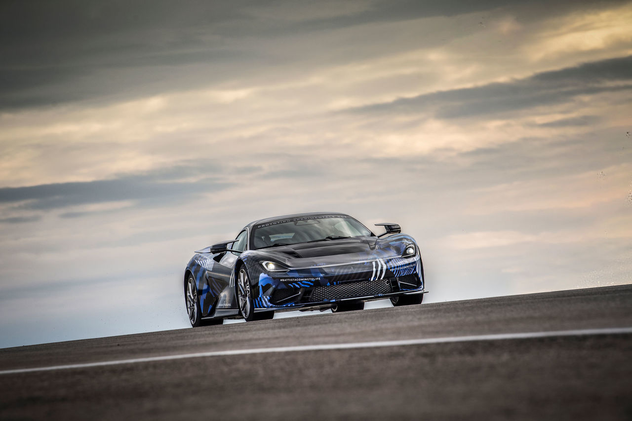 PININFARINA BATTISTA DESCARREGA SEUS MAIS DE 1.900 CV NO ASFALTO DO CIRCUITO DE NARDÒ, foto 10