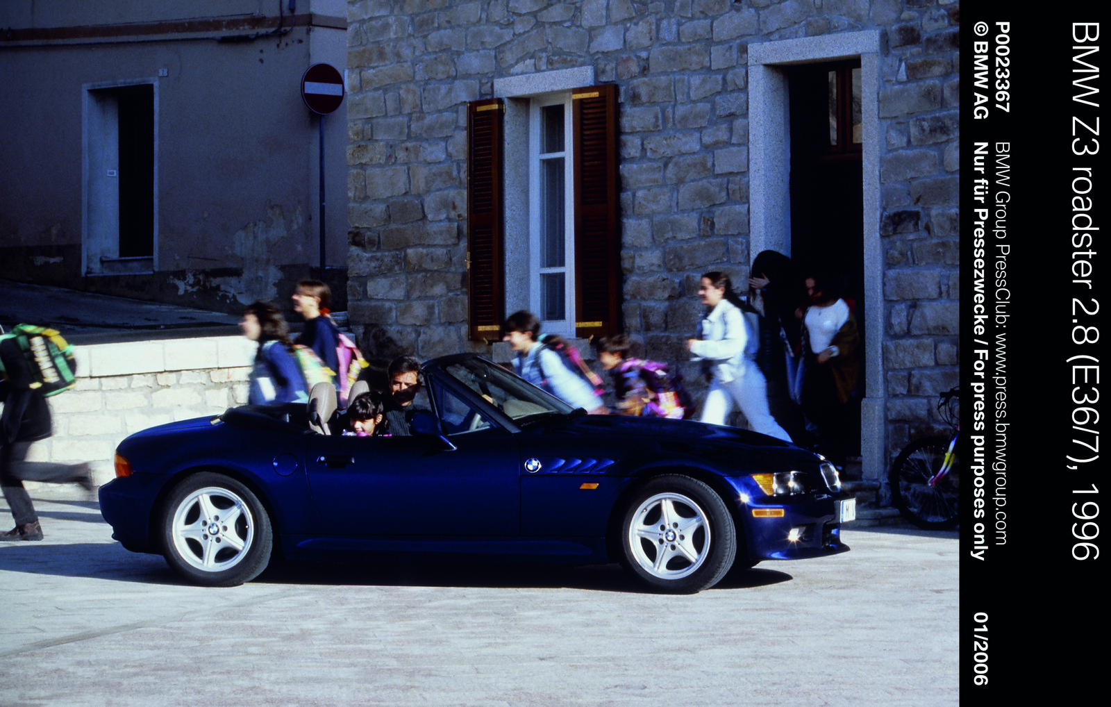 BMW Z3 FAZ 25 ANOS: NEM MESMO O AGENTE SECRETO MAIS FAMOSO DO MUNDO RESISTIU AOS SEUS ENCANTOS, foto 7