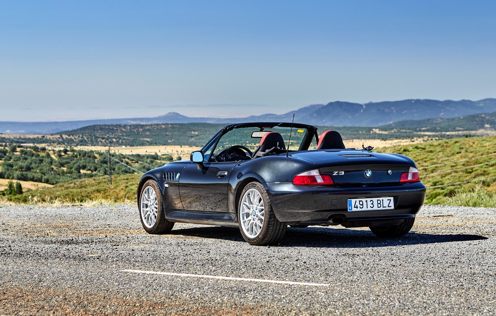 BMW Z3 FAZ 25 ANOS: NEM MESMO O AGENTE SECRETO MAIS FAMOSO DO MUNDO RESISTIU AOS SEUS ENCANTOS, foto 11
