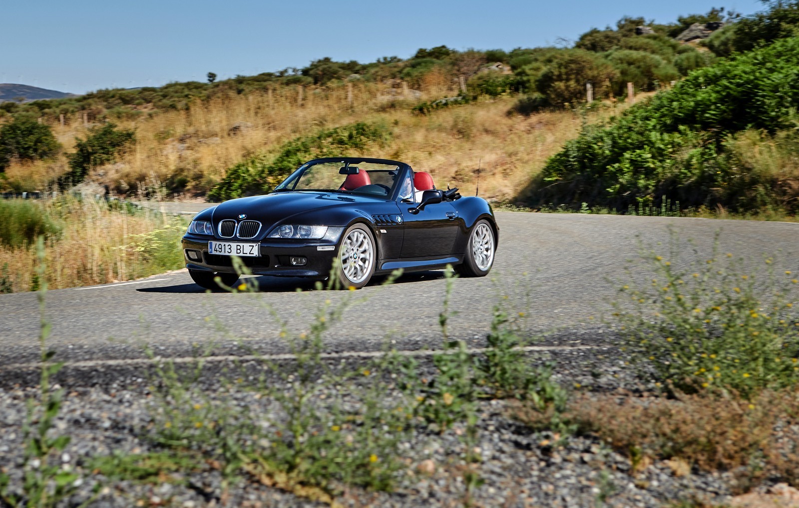 BMW Z3 FAZ 25 ANOS: NEM MESMO O AGENTE SECRETO MAIS FAMOSO DO MUNDO RESISTIU AOS SEUS ENCANTOS, foto 13