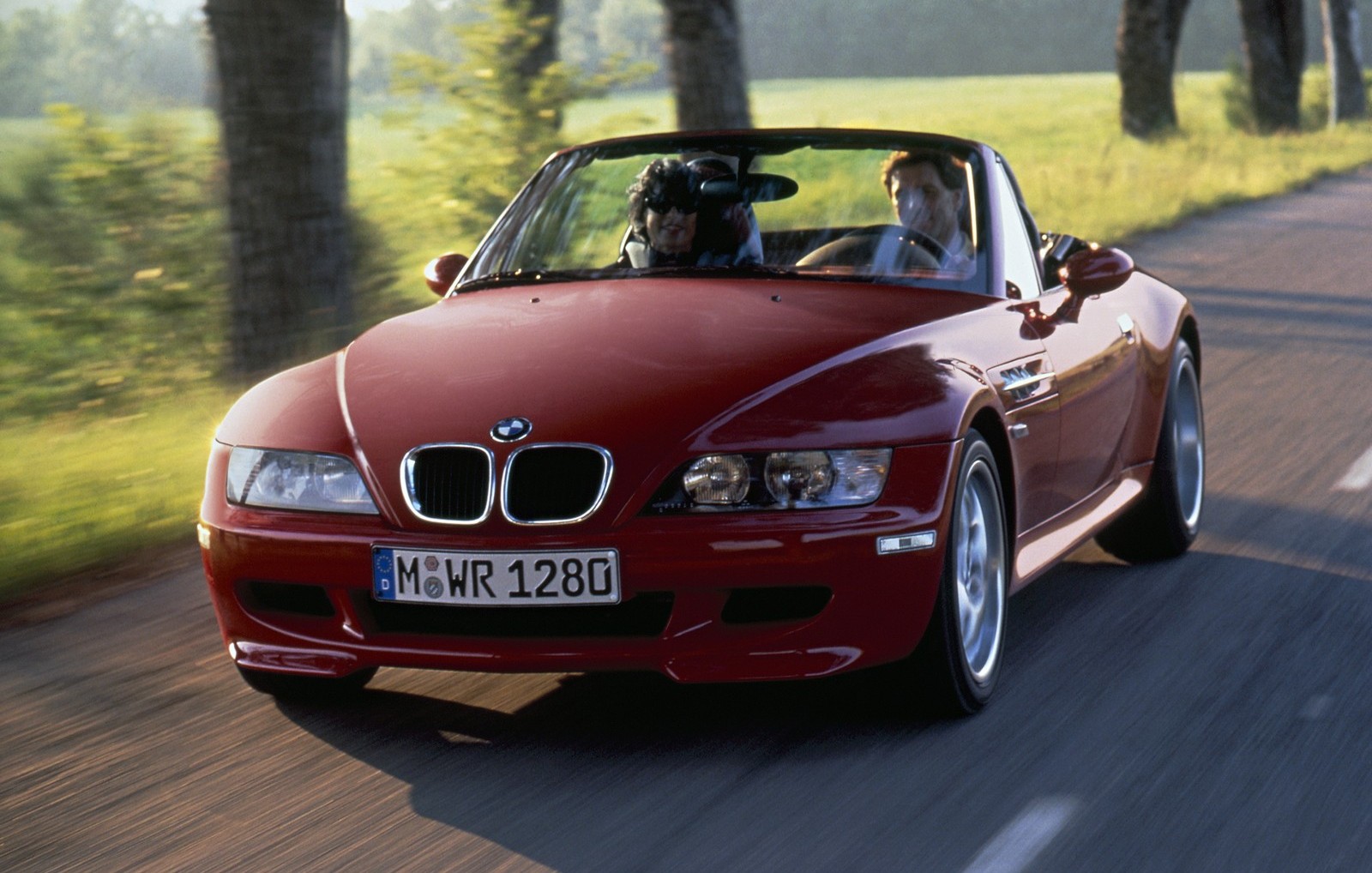 BMW Z3 FAZ 25 ANOS: NEM MESMO O AGENTE SECRETO MAIS FAMOSO DO MUNDO RESISTIU AOS SEUS ENCANTOS, foto 16