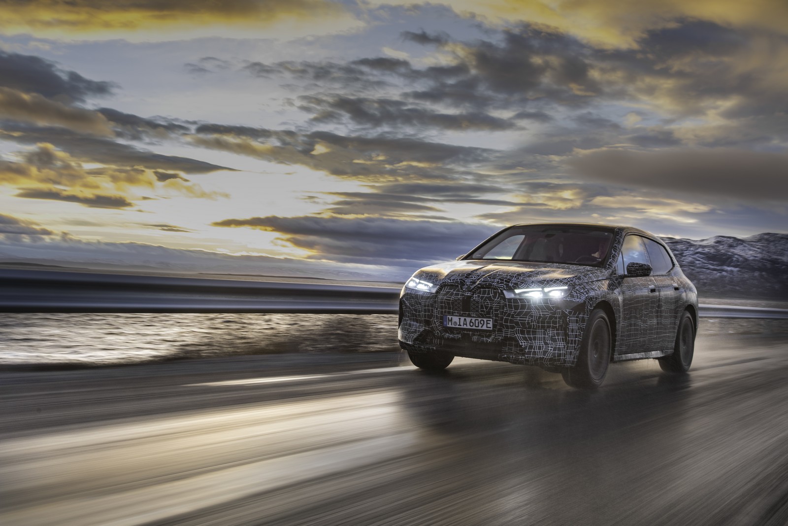 TESTE DE RESISTÊNCIA NO CABO NORTE: BMW iX PASSA POR TESTES FINAIS DE INVERNO, foto 1